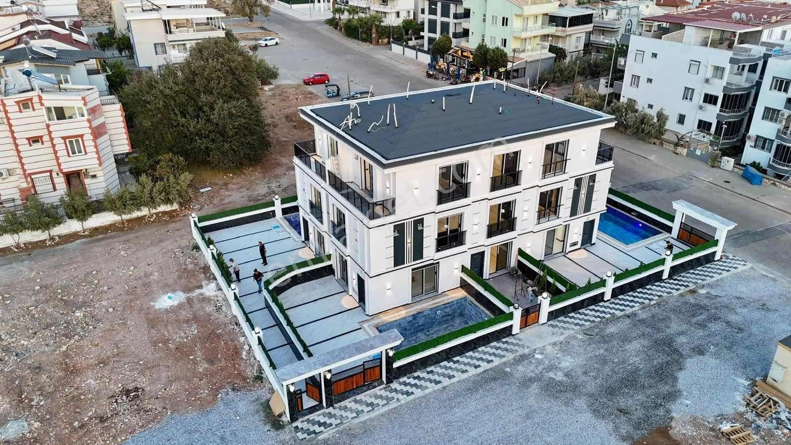 Didim Çamlık'ta Satılık Ayrı Mutfaklı 4+1 Havuzlu Tripleks - Görsel 9