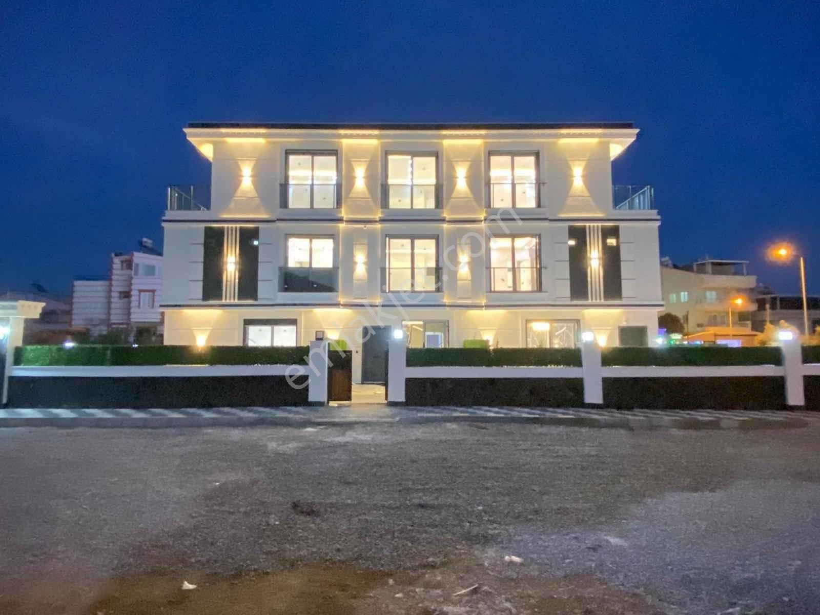 Didim Çamlık'ta Satılık Ayrı Mutfaklı 4+1 Havuzlu Tripleks - Görsel 15
