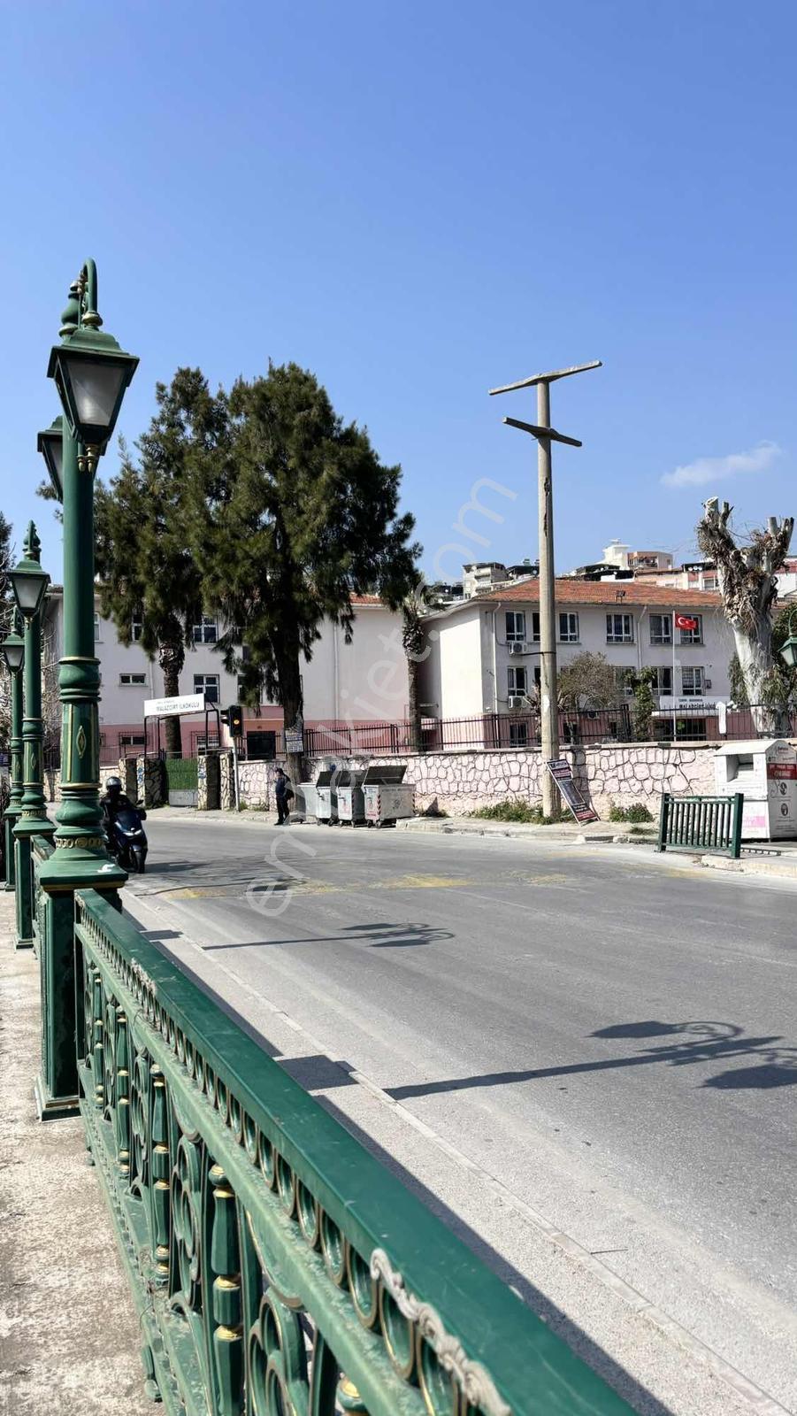 Bornova Da Yatırım Ve Oturuma Uygun Geniş 1+1 Daire - Görsel 33