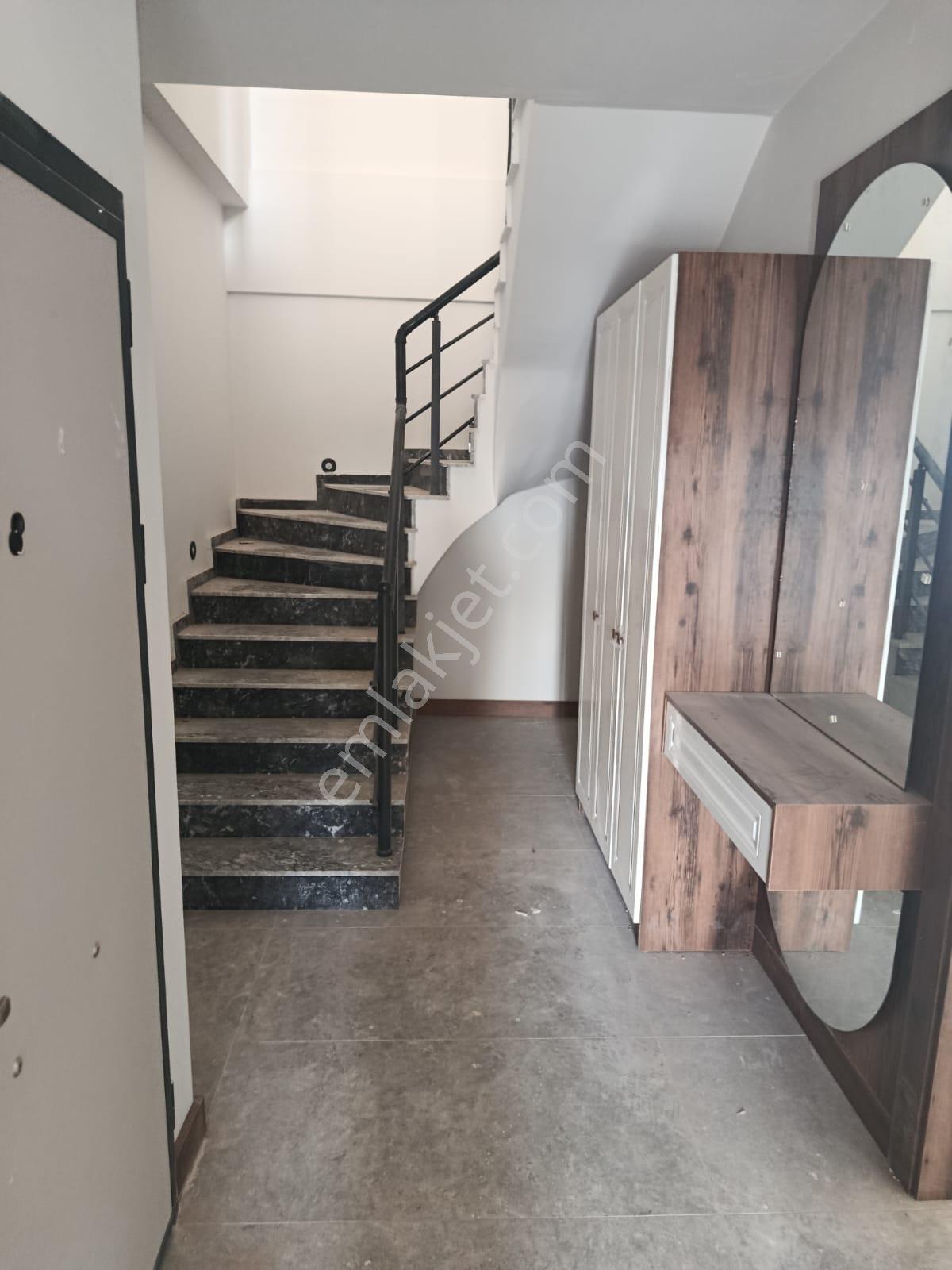 Akçay Doruk'tan Zeytinli De Kapalı Otoparklı 3+1 Dubleks - Görsel 32