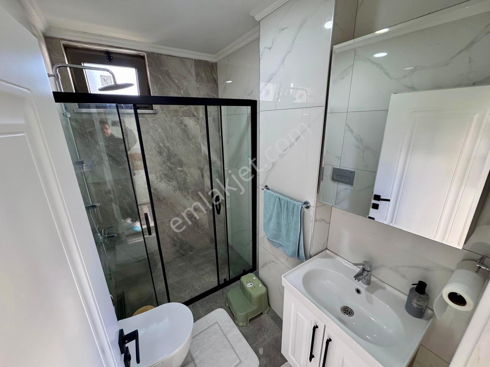 Güçlü Kardeşler Havuzlu Butik Site İçerisinde 3+1 Lüks Villa - Görsel 6