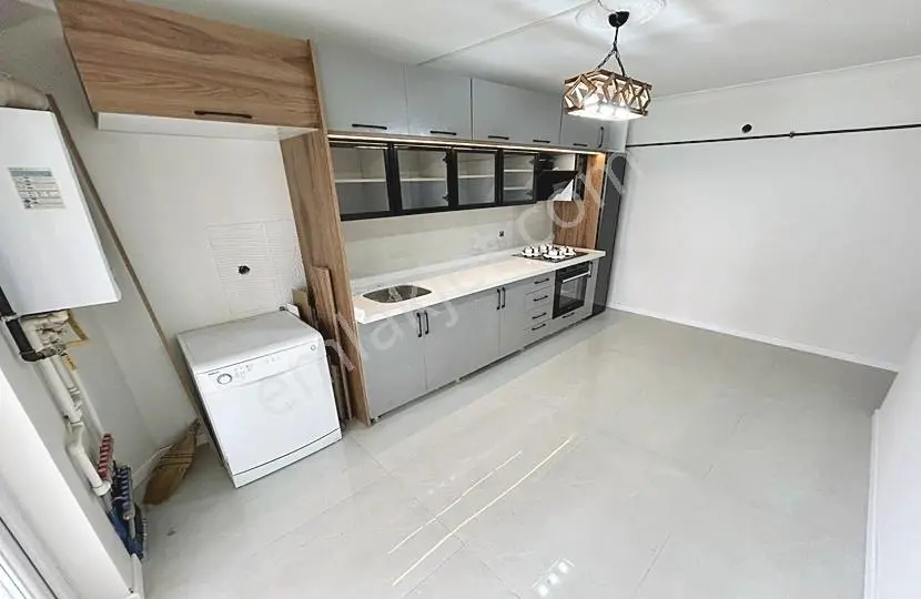 Yenikent Emlak'tan 2 Milyon Kredili Merkezde 3+1 Satılık Daire