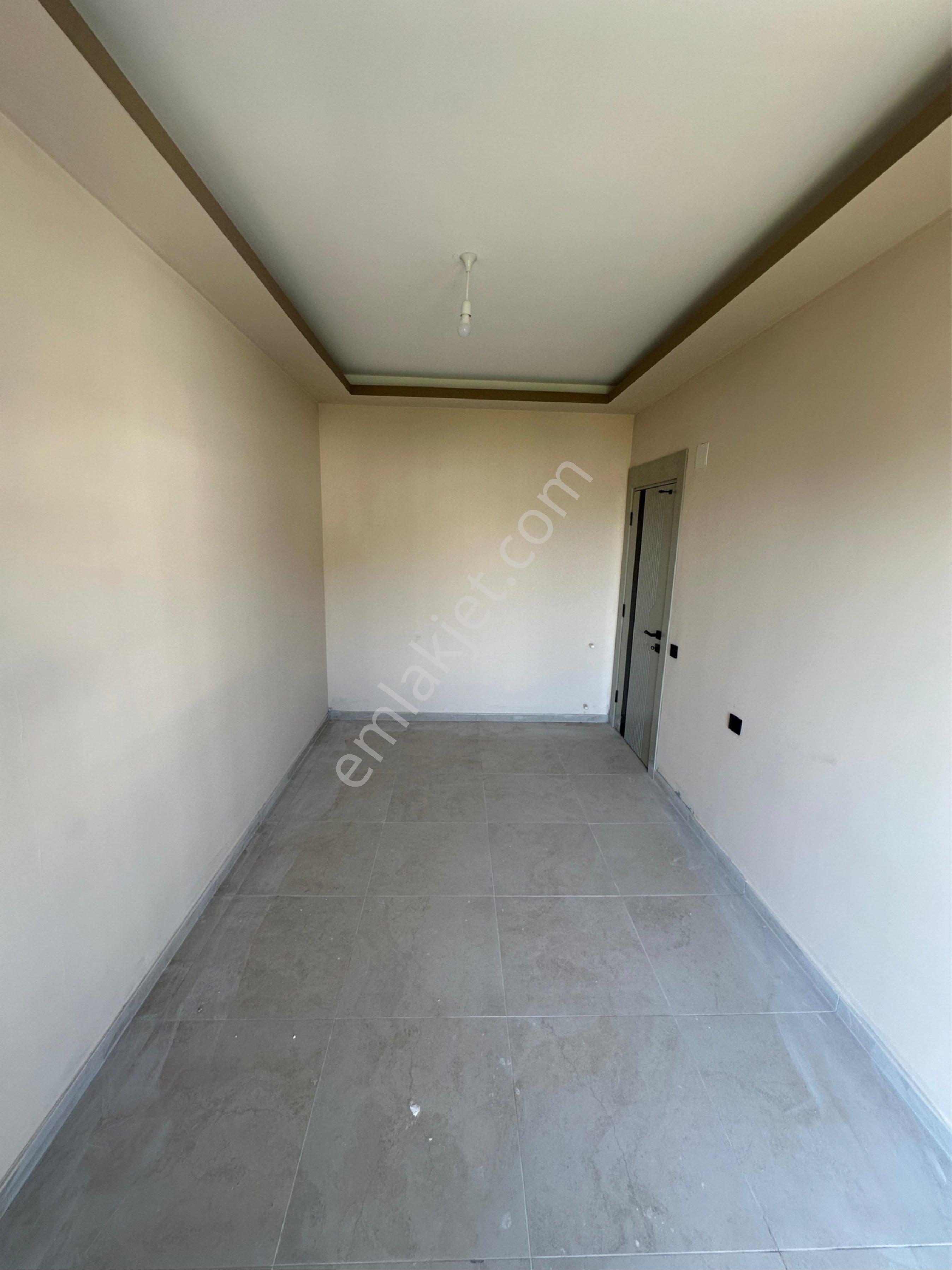 Yeşilovacık’ta Deniz Manzaralı Havuzlu 1+1 | Denize 400 Metre - Görsel 7