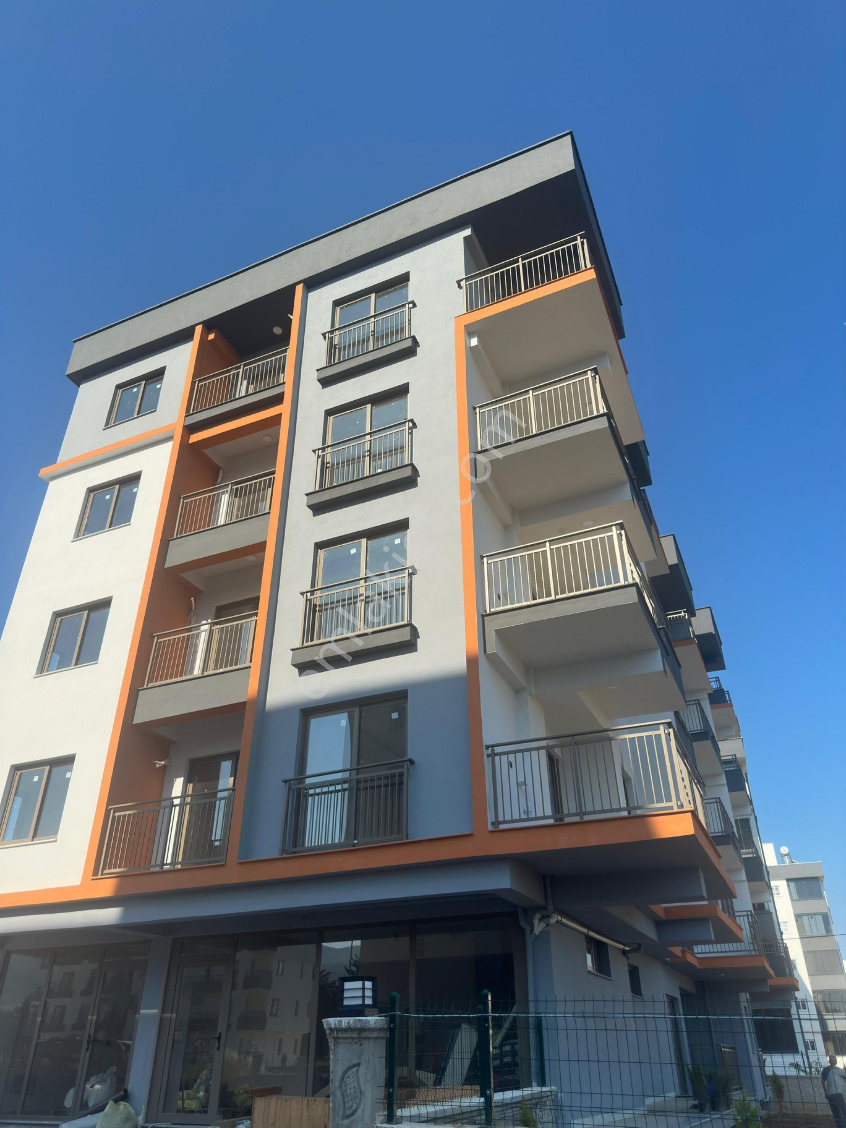 Yeşilovacık’ta Deniz Manzaralı Havuzlu 1+1 | Denize 400 Metre - Görsel 13