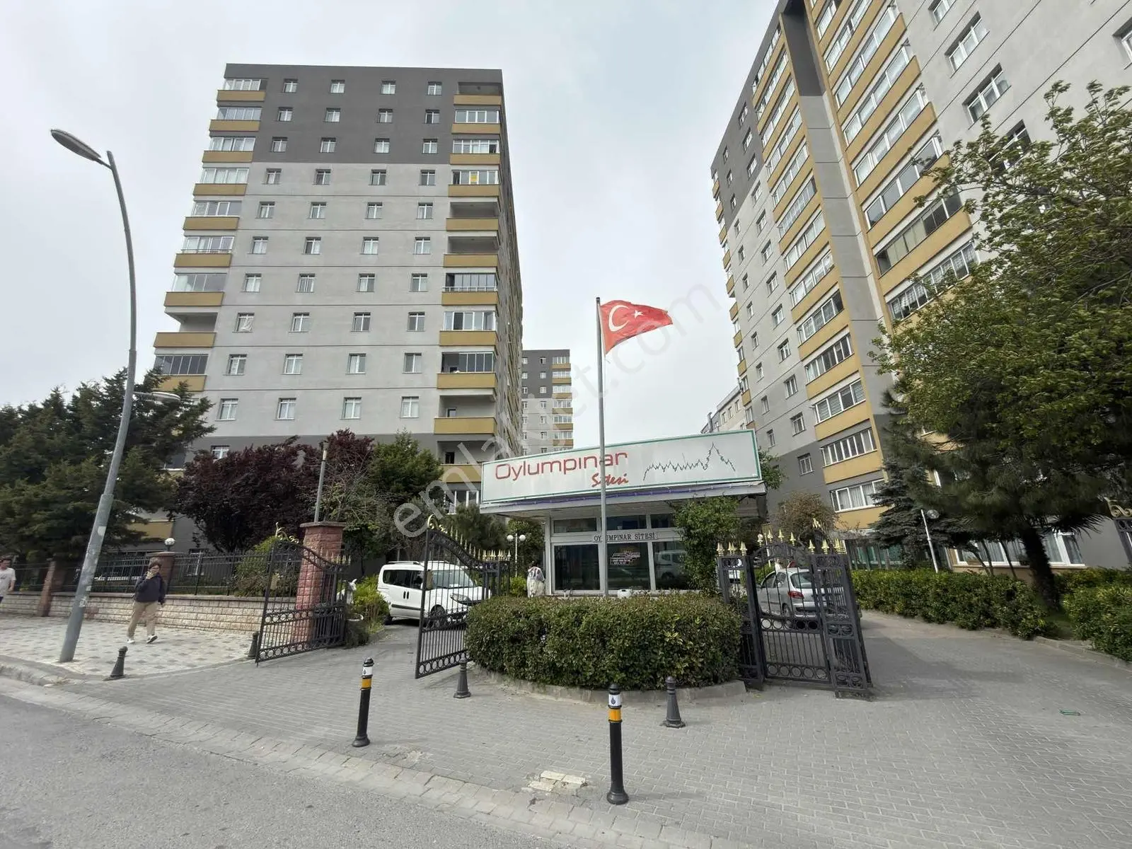 Büyükçekmece Oylumpınar'da Ferah 3.5+1 Daire!