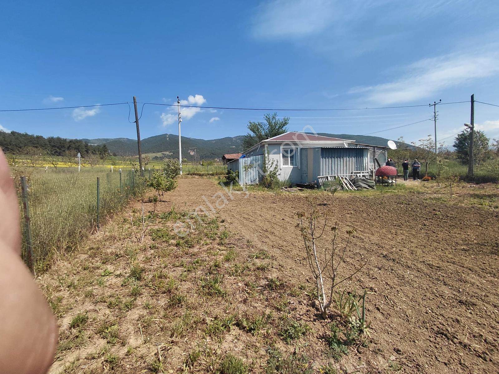 Geyve Çamlıkta 690 M2 Arsa İçerisinde Satılık Tek Katlı Mülk - Görsel 22