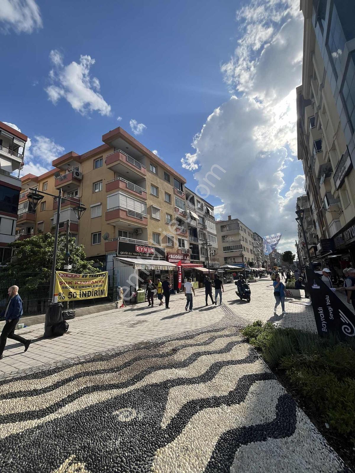 Bayraklı Şehir Hastanesi,sevgi Yolu Yakını Kapalı Mutfaklı 2 + 1 - Görsel 24