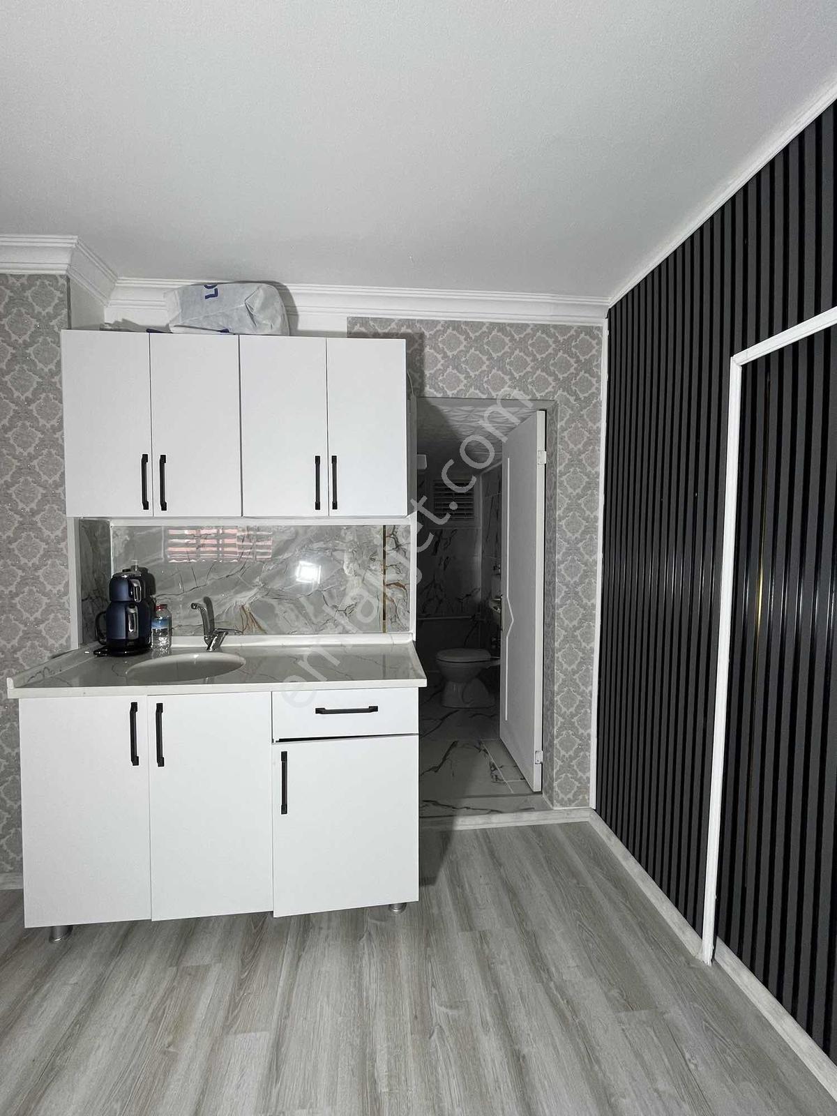 Konak Tepecik'de Acil Satılık !!hastaneler Yakını 65 M2 Ofis - Görsel 15
