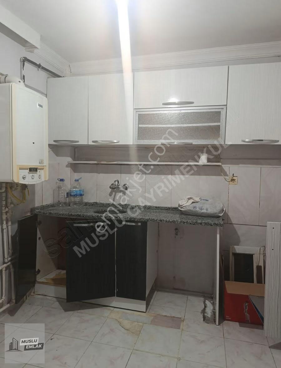 Pazartesi Pazarı Yani 2+1 Satılık Daire - Görsel 2