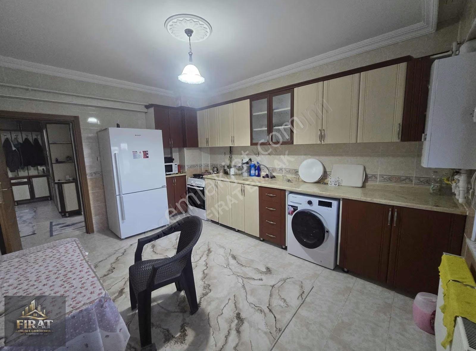 Abdullahpaşa'da Satılık 3+1 Daire, 175m², Merkezi Konum - Görsel 4