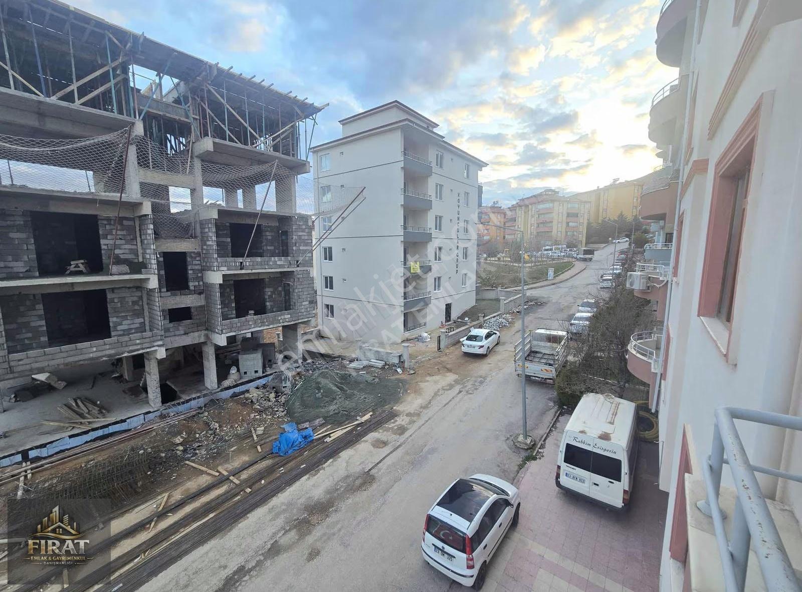 Abdullahpaşa'da Satılık 3+1 Daire, 175m², Merkezi Konum - Görsel 22