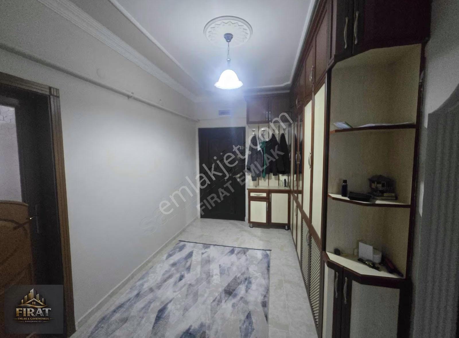 Abdullahpaşa'da Satılık 3+1 Daire, 175m², Merkezi Konum - Görsel 24