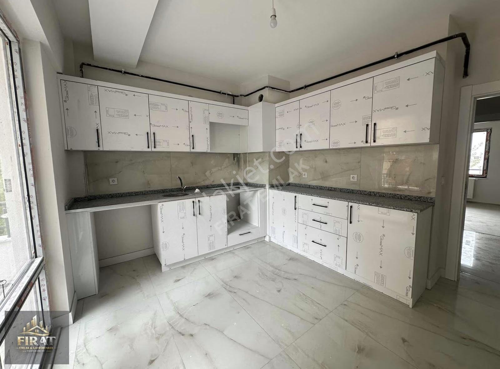 Sarayatik'te Satılık 3+1 Daire, 165m², Karakol Karşısı - Görsel 2