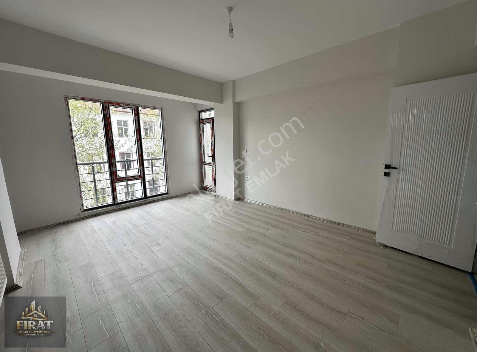 Sarayatik'te Satılık 3+1 Daire, 165m², Karakol Karşısı - Görsel 3