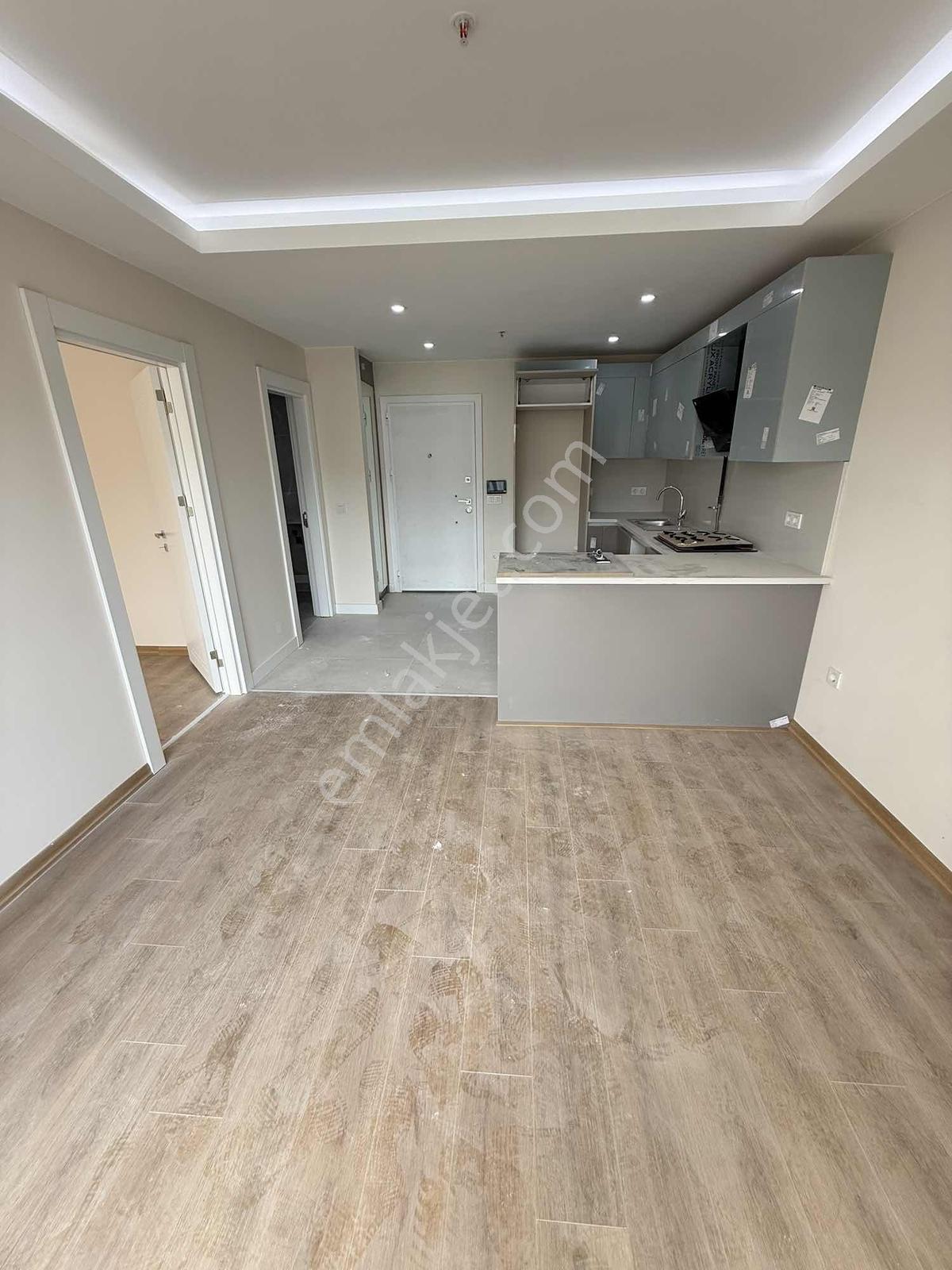 Tek Doğan'dan Mega Garden Sitesinde Kiralık 1+1 Daire - Görsel 16