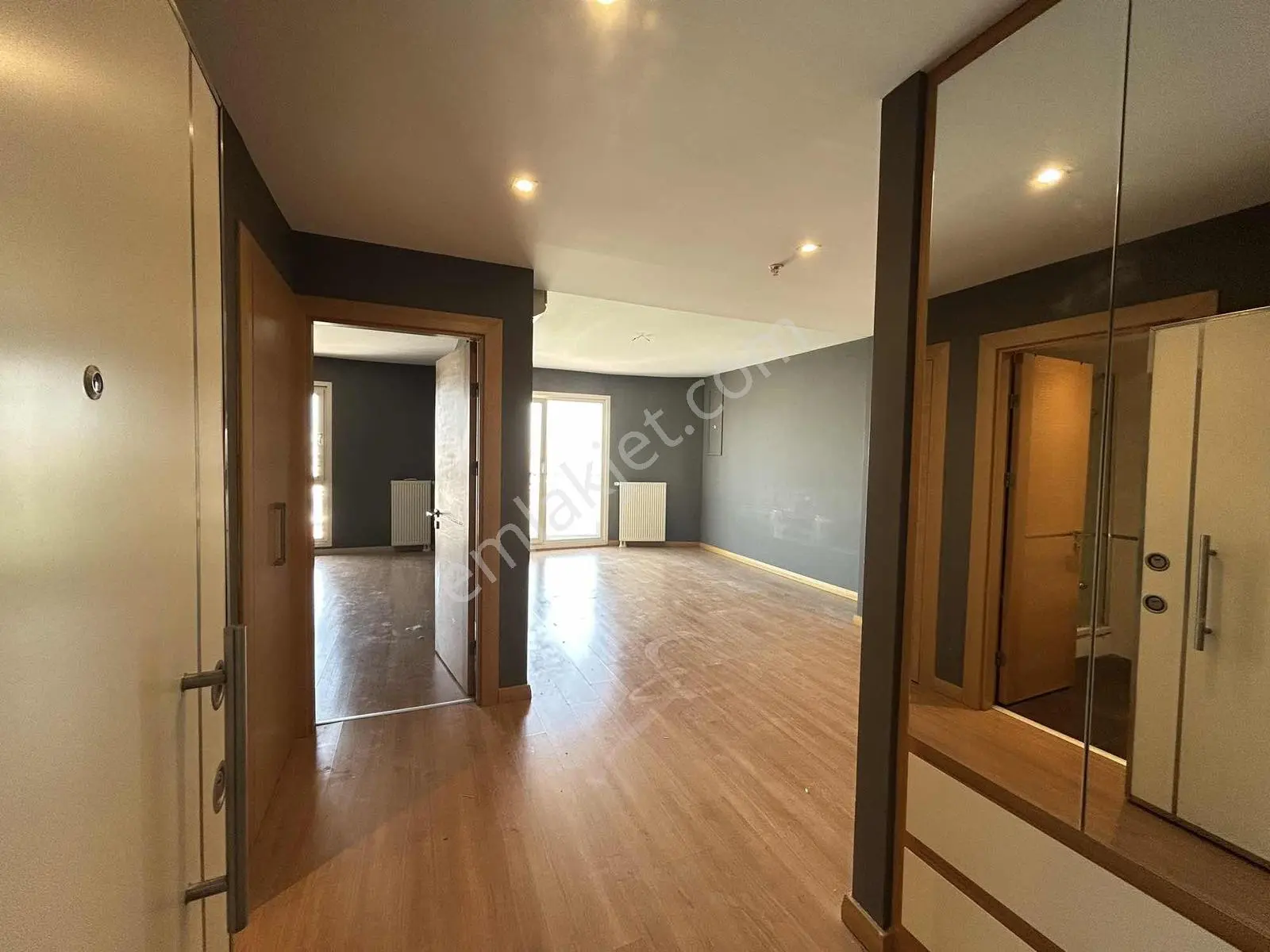 Korupark Terrace&residence Sitesi'nde 1+1 Satılık Daire