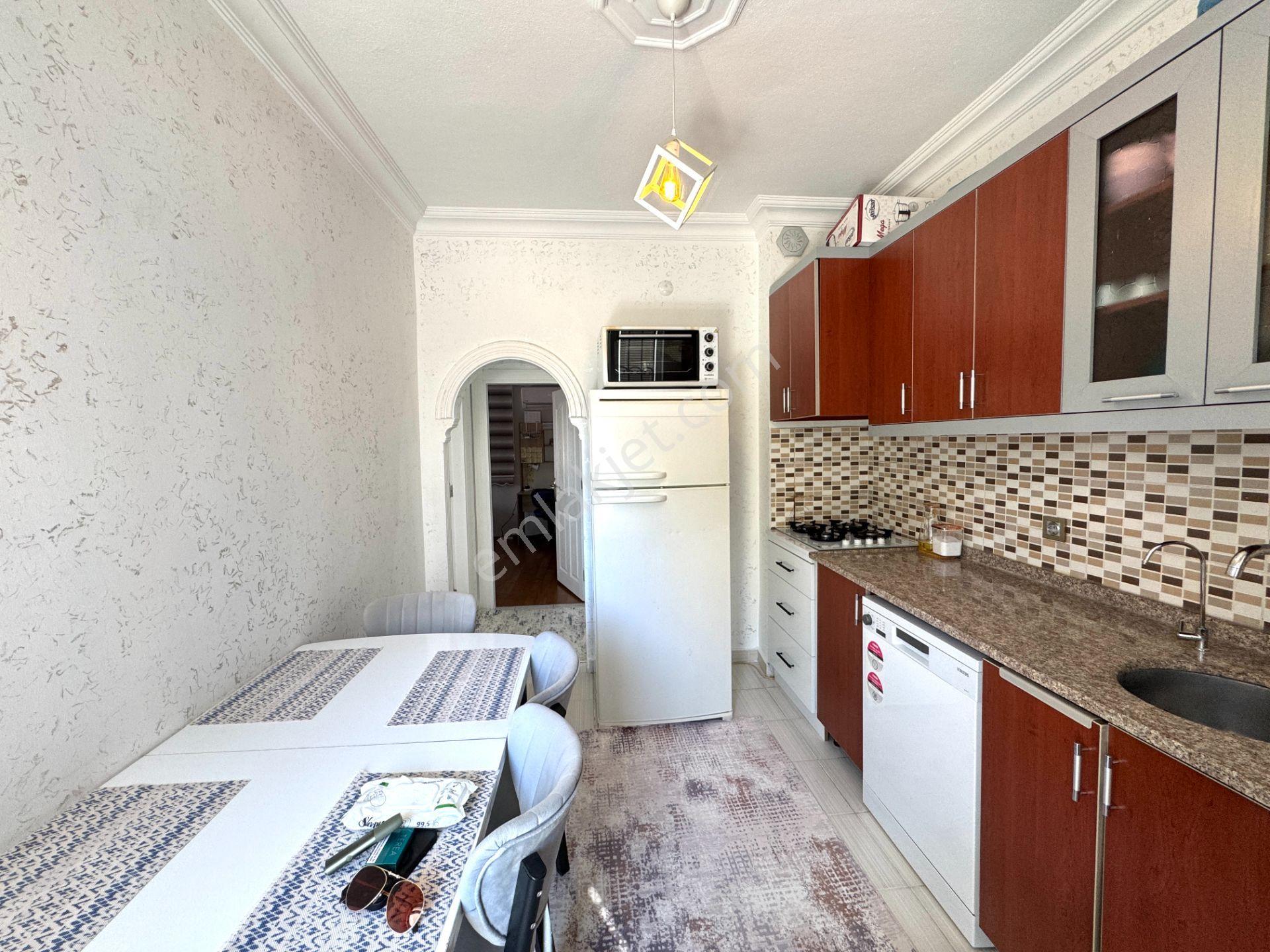 Kızıltoprak Yaşam Hastanesi Yakını Asansörlü Geniş Kullanışlı 2+1 Daire - Görsel 11