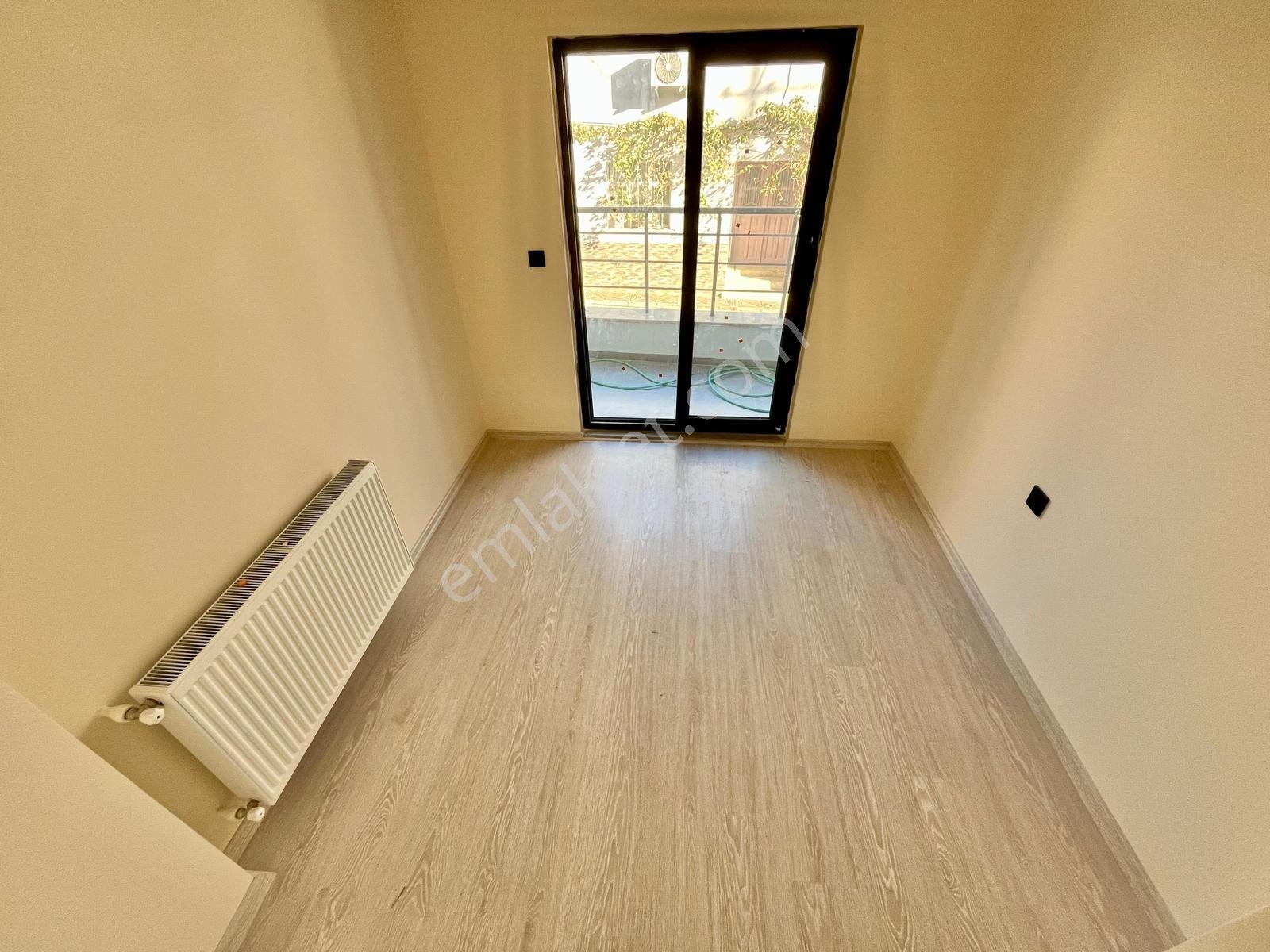 Gümüş'den Zeytinli'de Ön Cephe Kapalı Otoparklı Sıfır 1+1 Daire - Görsel 10