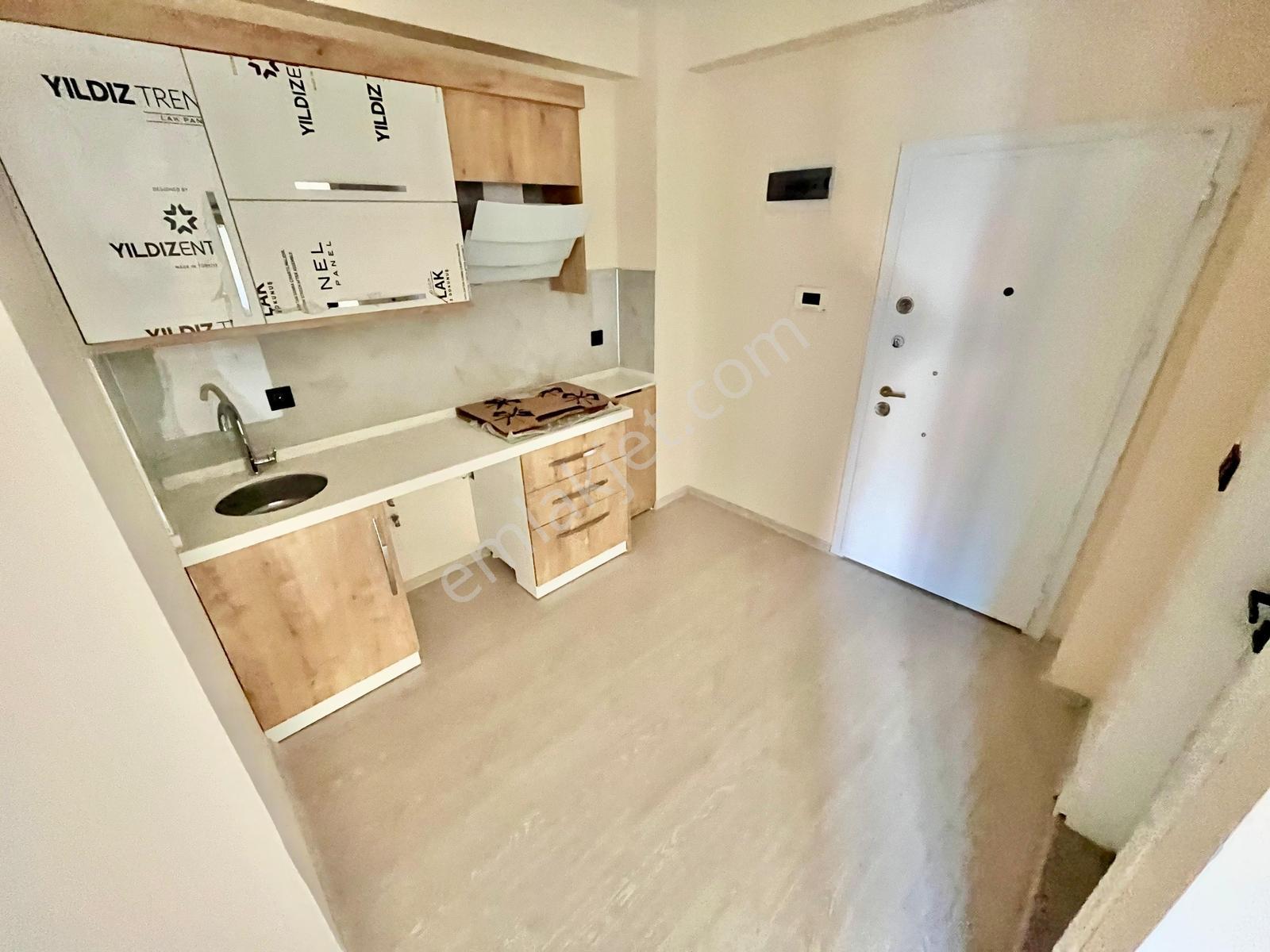 Gümüş'den Zeytinli'de Ön Cephe Kapalı Otoparklı Sıfır 1+1 Daire - Görsel 14