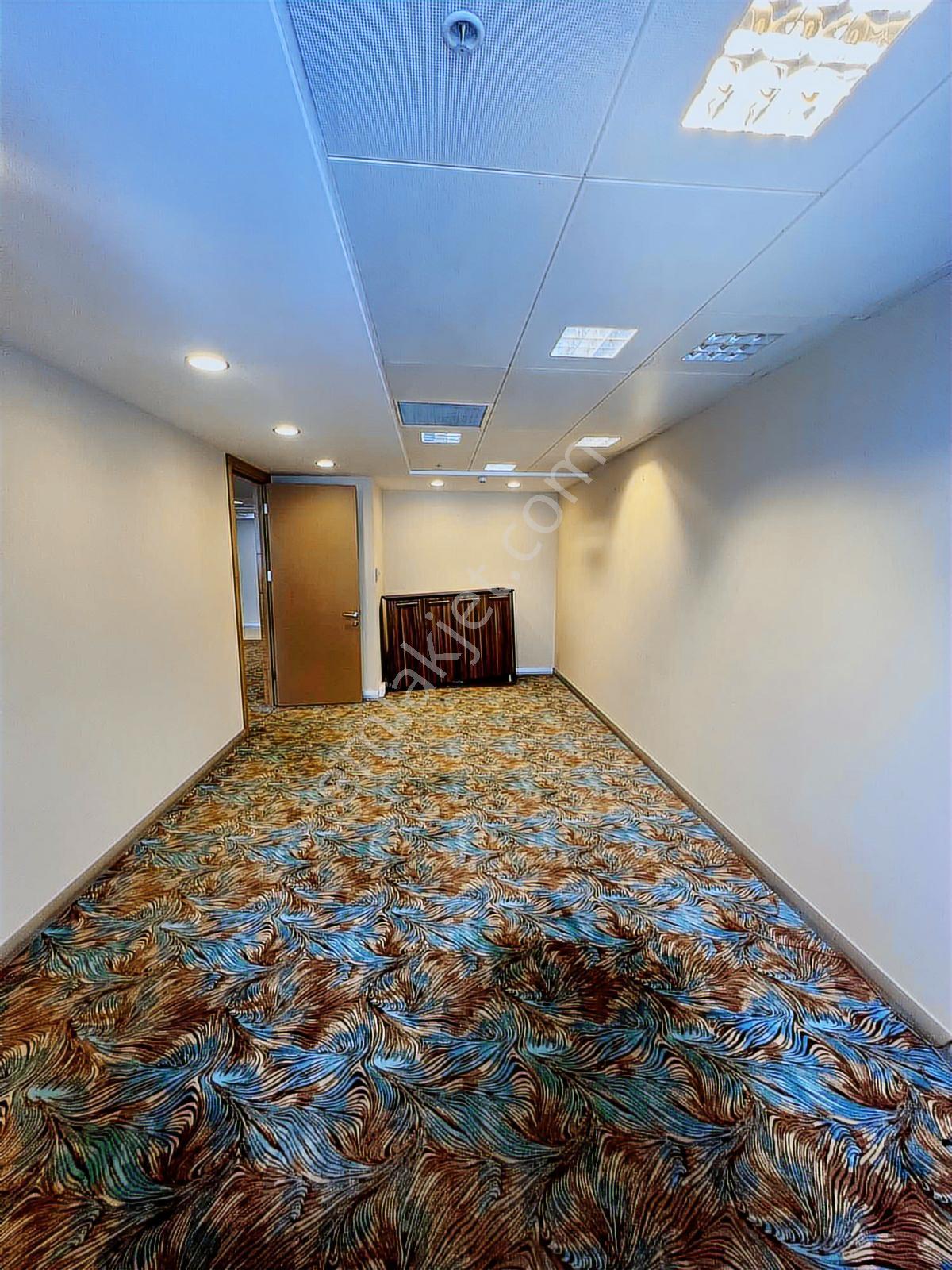 Bahçelievler Basınekspers 'te Kiralık Prestijli Ofis Plaza Katı - Görsel 27