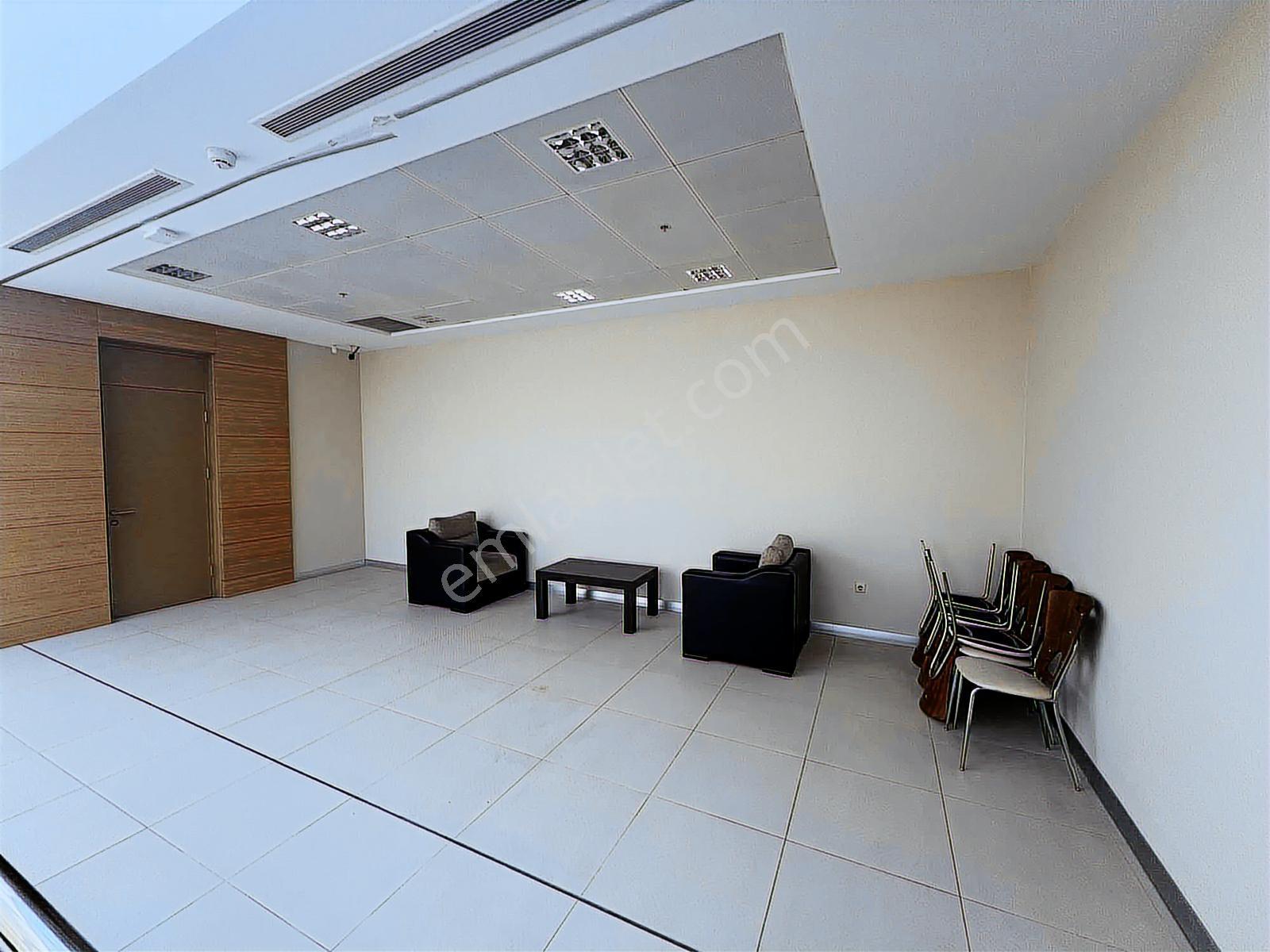 Bahçelievler Basınekspers 'te Kiralık Prestijli Ofis Plaza Katı - Görsel 3