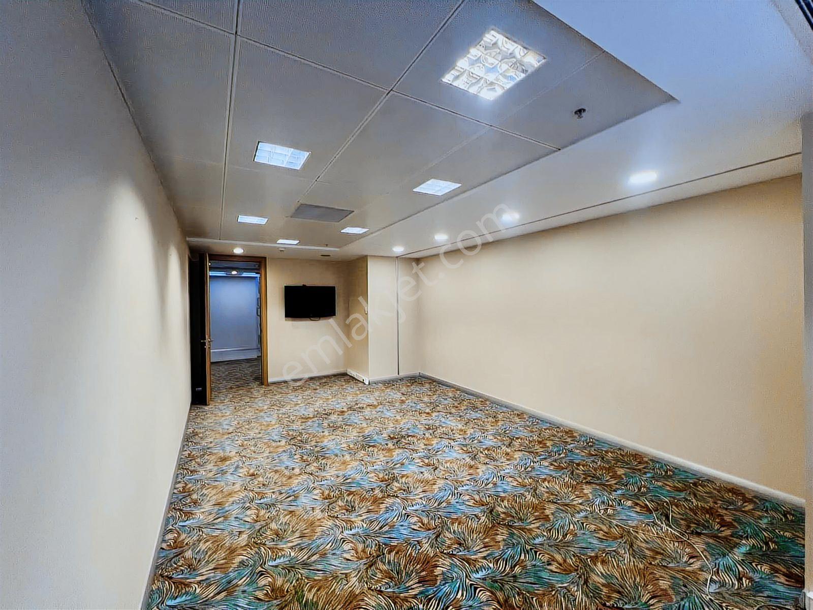 Bahçelievler Basınekspers 'te Kiralık Prestijli Ofis Plaza Katı - Görsel 6