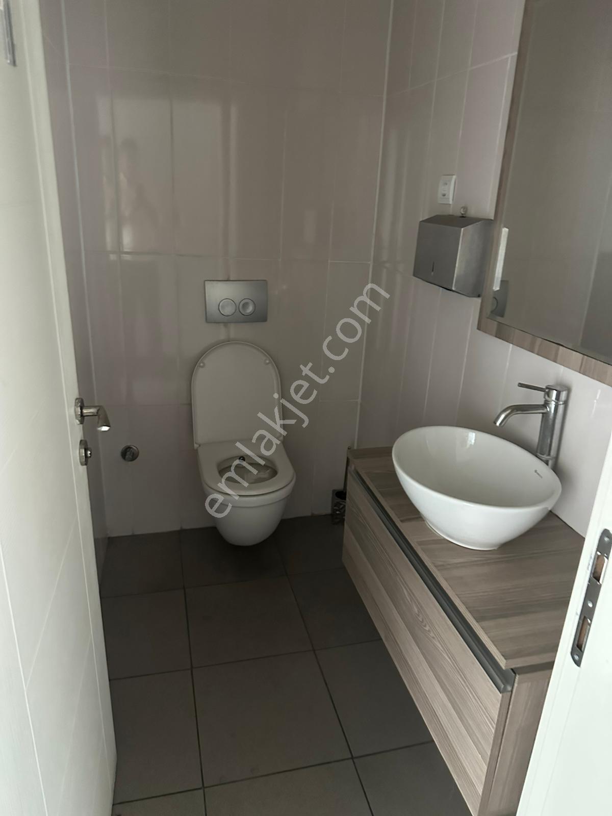 Bahçelievler Business Port Plazada Satılık Ofis Katı - Görsel 25