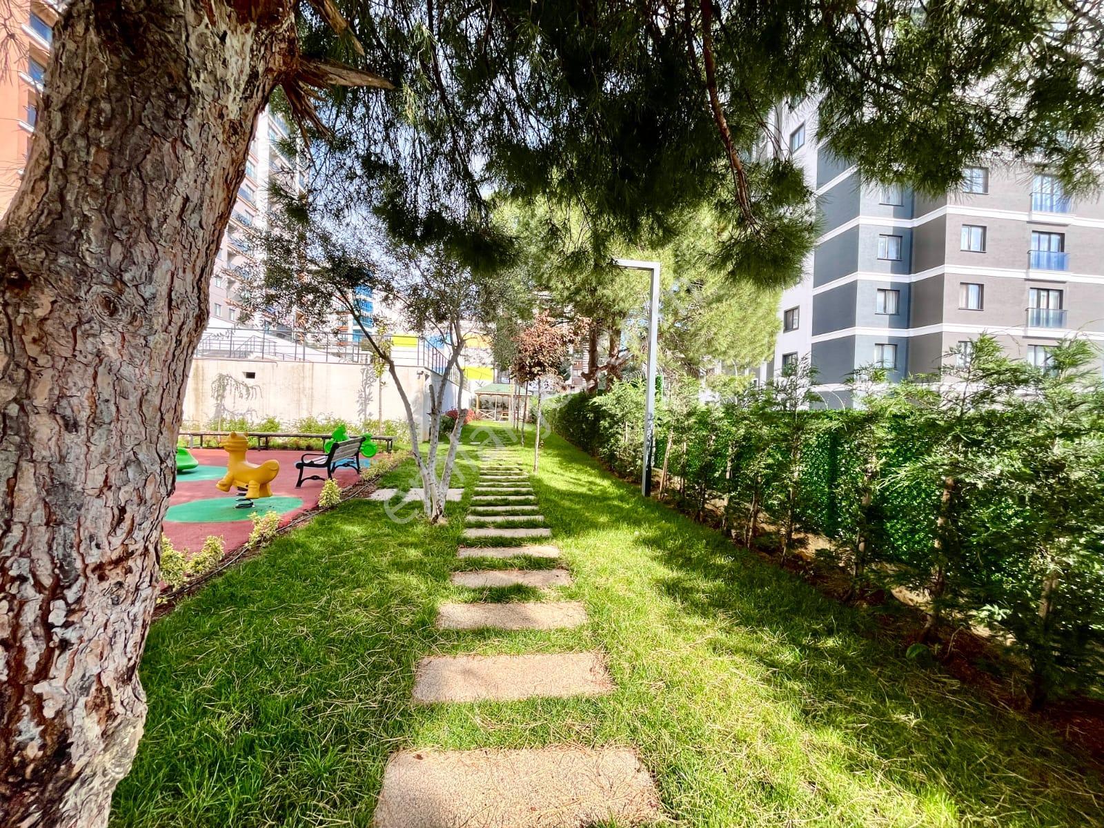 Kartal Hürriyet Mahallesi Havuzlu Otoparklı Sitede Satılık 3+1 Daire - Görsel 27