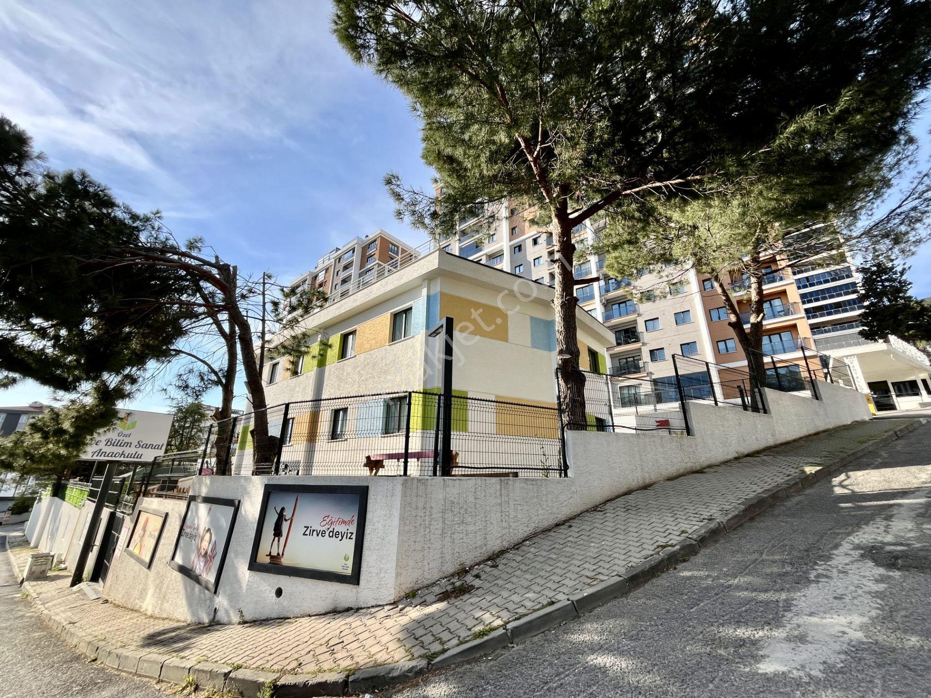 Kartal Hürriyet Mahallesi Havuzlu Otoparklı Sitede Satılık 3+1 Daire - Görsel 30