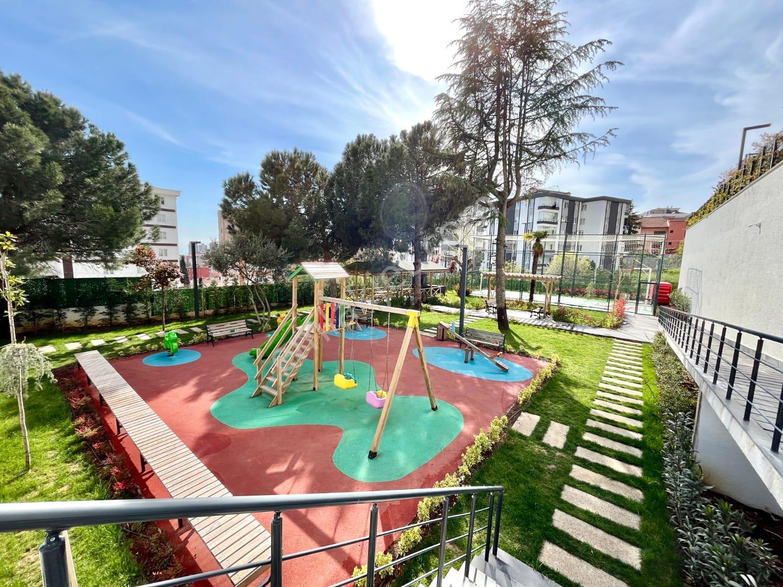 Kartal Hürriyet Mahallesi Havuzlu Otoparklı Sitede Satılık 3+1 Daire - Görsel 25