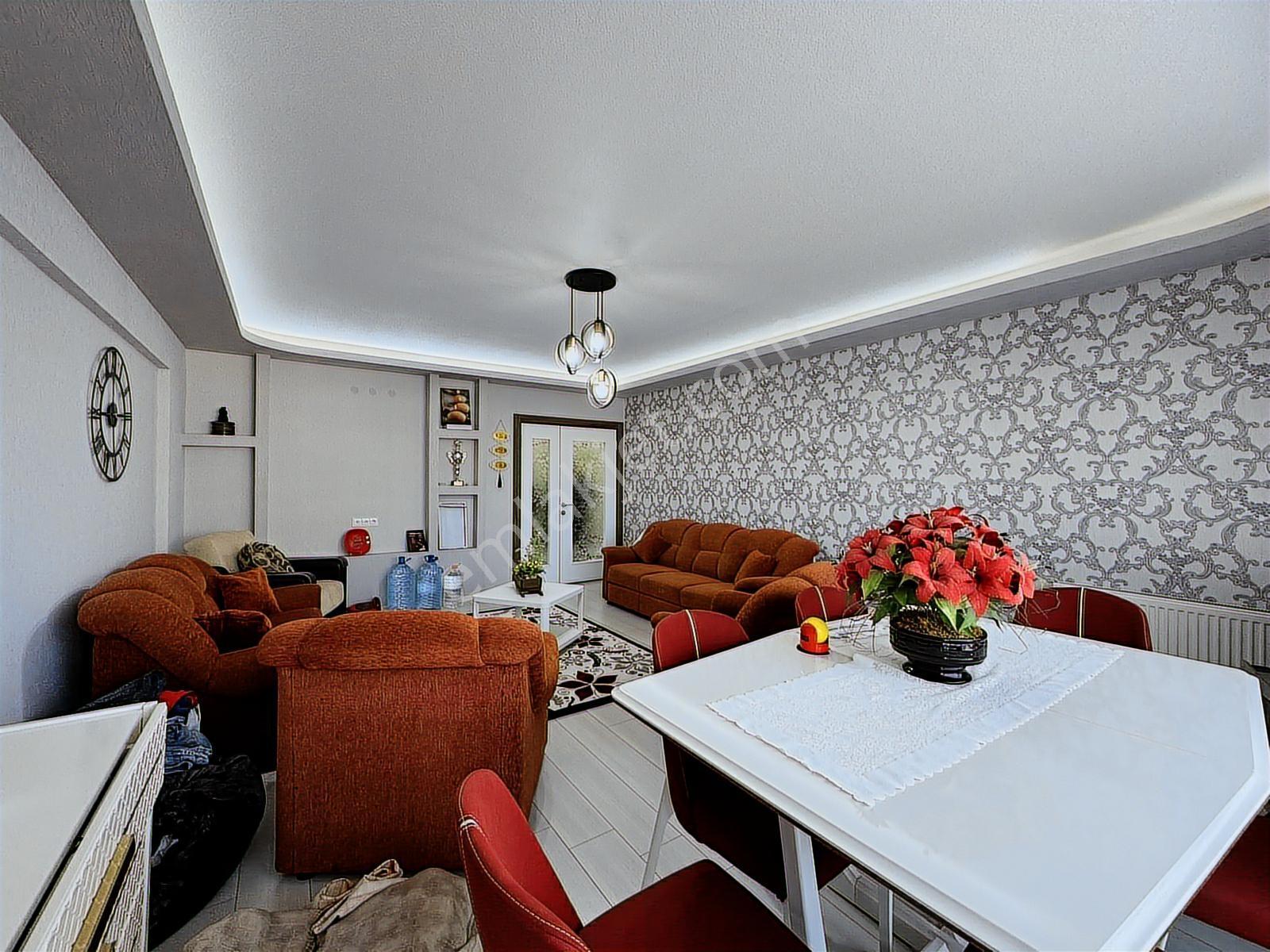 Mehmet Zengin'den Cadde Üstü, Ç.banyolu, Ultralüks Sitede 7.kat - Görsel 2