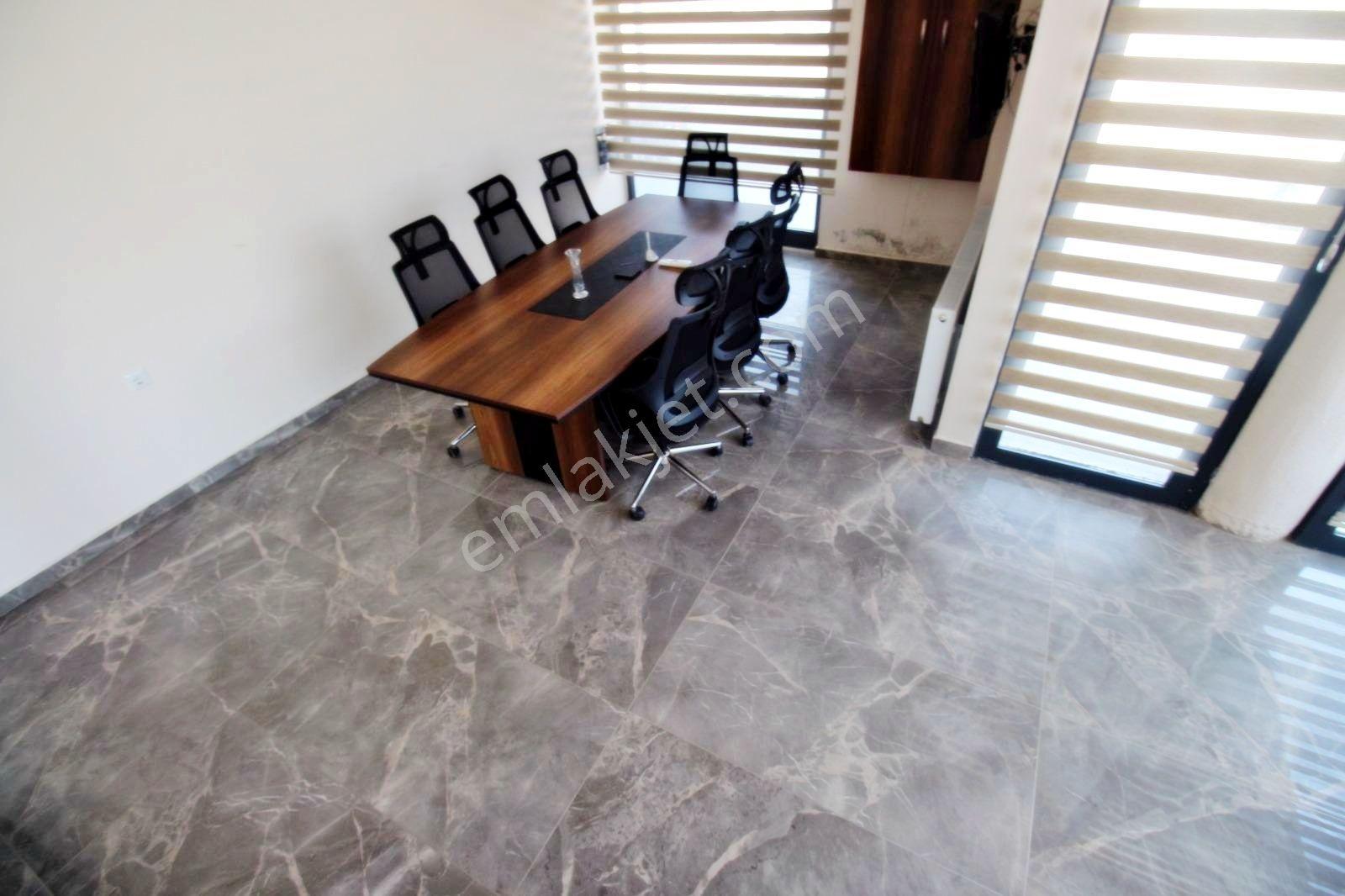 🛑🛑aktif'ten Burhaniye'de Ön Cephe 200m2 Kiralık Geniş 2+1 Dükkan - Görsel 7