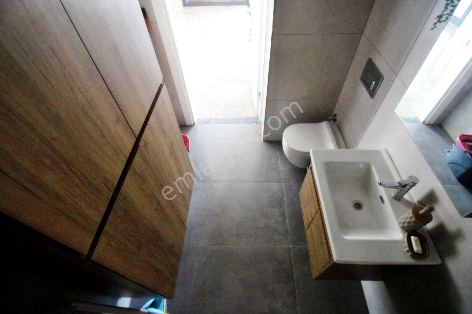 🛑🛑aktif'ten Burhaniye'de Ön Cephe 200m2 Kiralık Geniş 2+1 Dükkan - Görsel 16