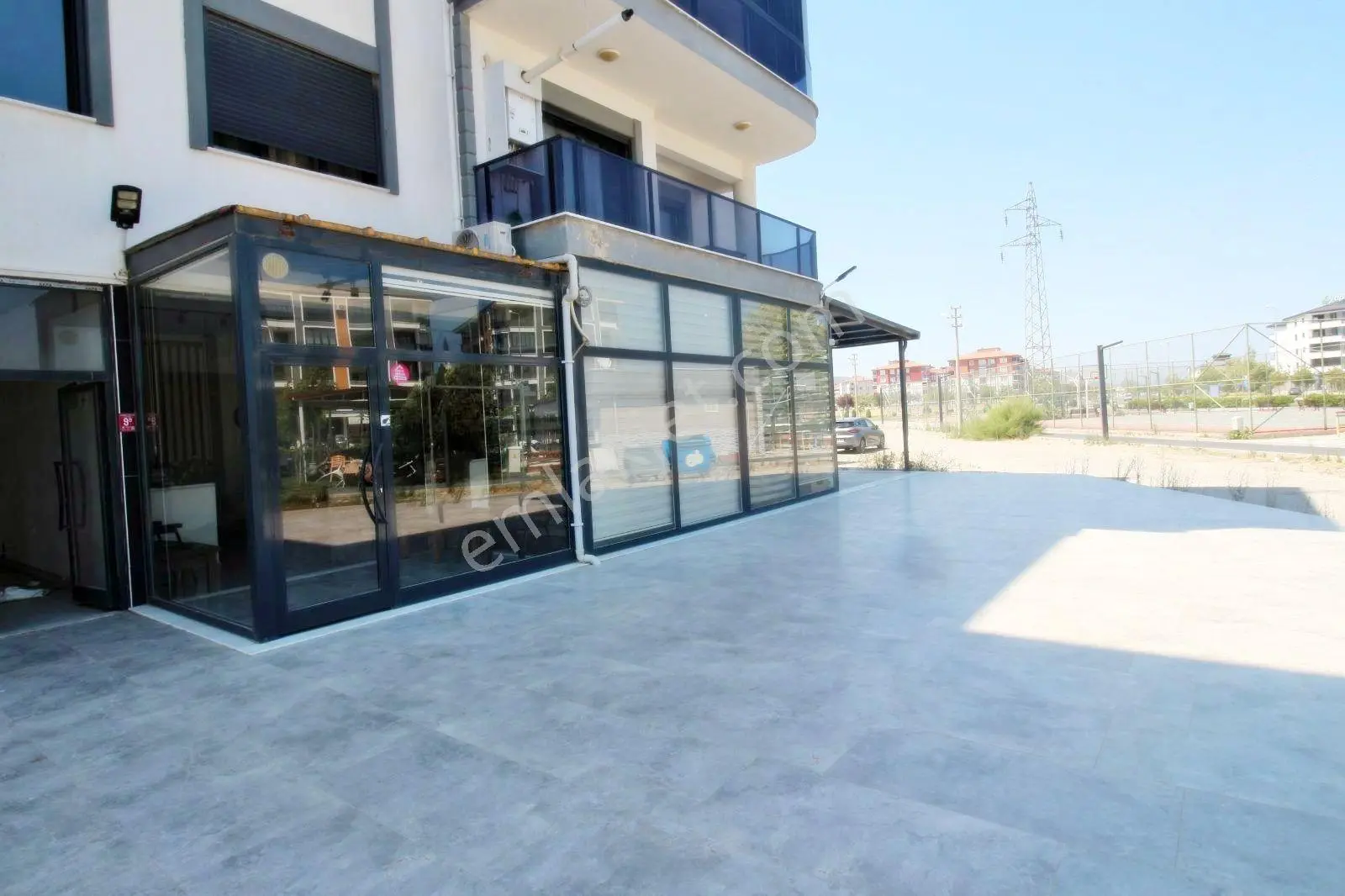 🛑🛑aktif'ten Burhaniye'de Ön Cephe 200m2 Kiralık Geniş 2+1 Dükkan - Görsel 2