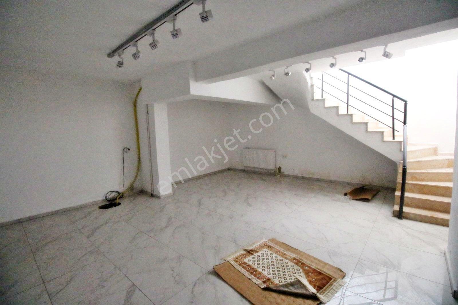 🛑🛑aktif'ten Burhaniye'de Ön Cephe 200m2 Kiralık Geniş 2+1 Dükkan - Görsel 6