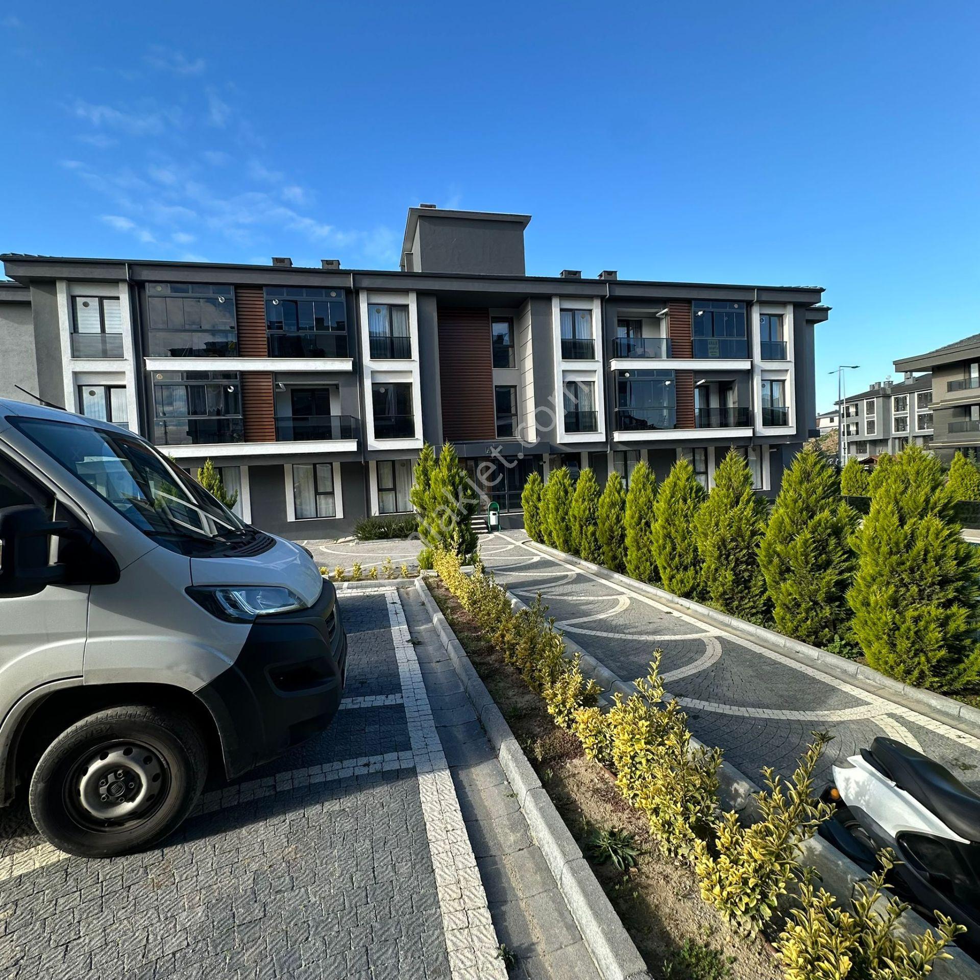 Arslanbeyden Çorluda Ara Kat Balkonlu Havuzlu Kiralık Daire!!!!! - Görsel 7