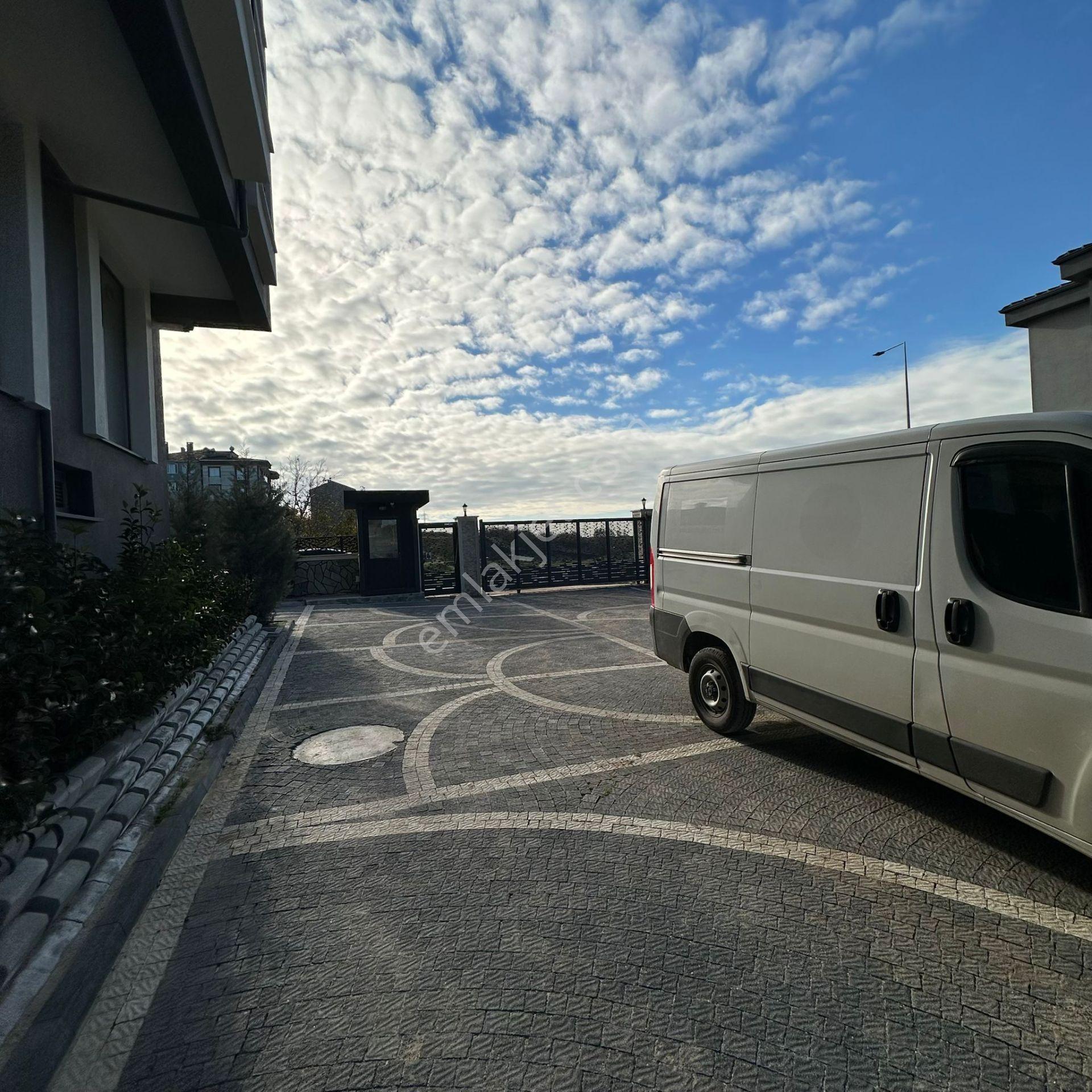 Arslanbeyden Çorluda Ara Kat Balkonlu Havuzlu Kiralık Daire!!!!! - Görsel 3
