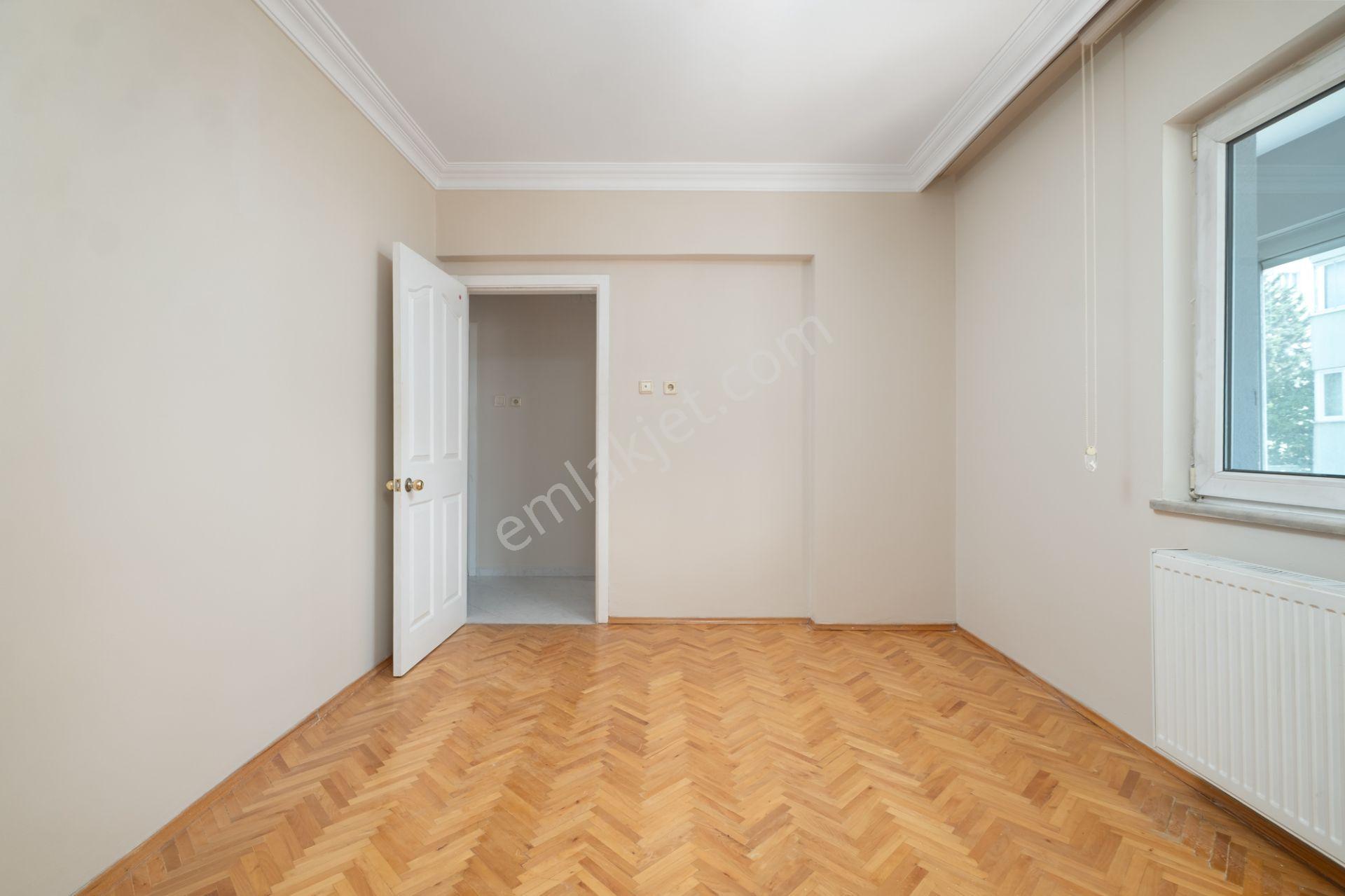 Remax Area’dan Gazi Caddesinde, Ferah Ve Masrafsız, 130 M² Daire - Görsel 13