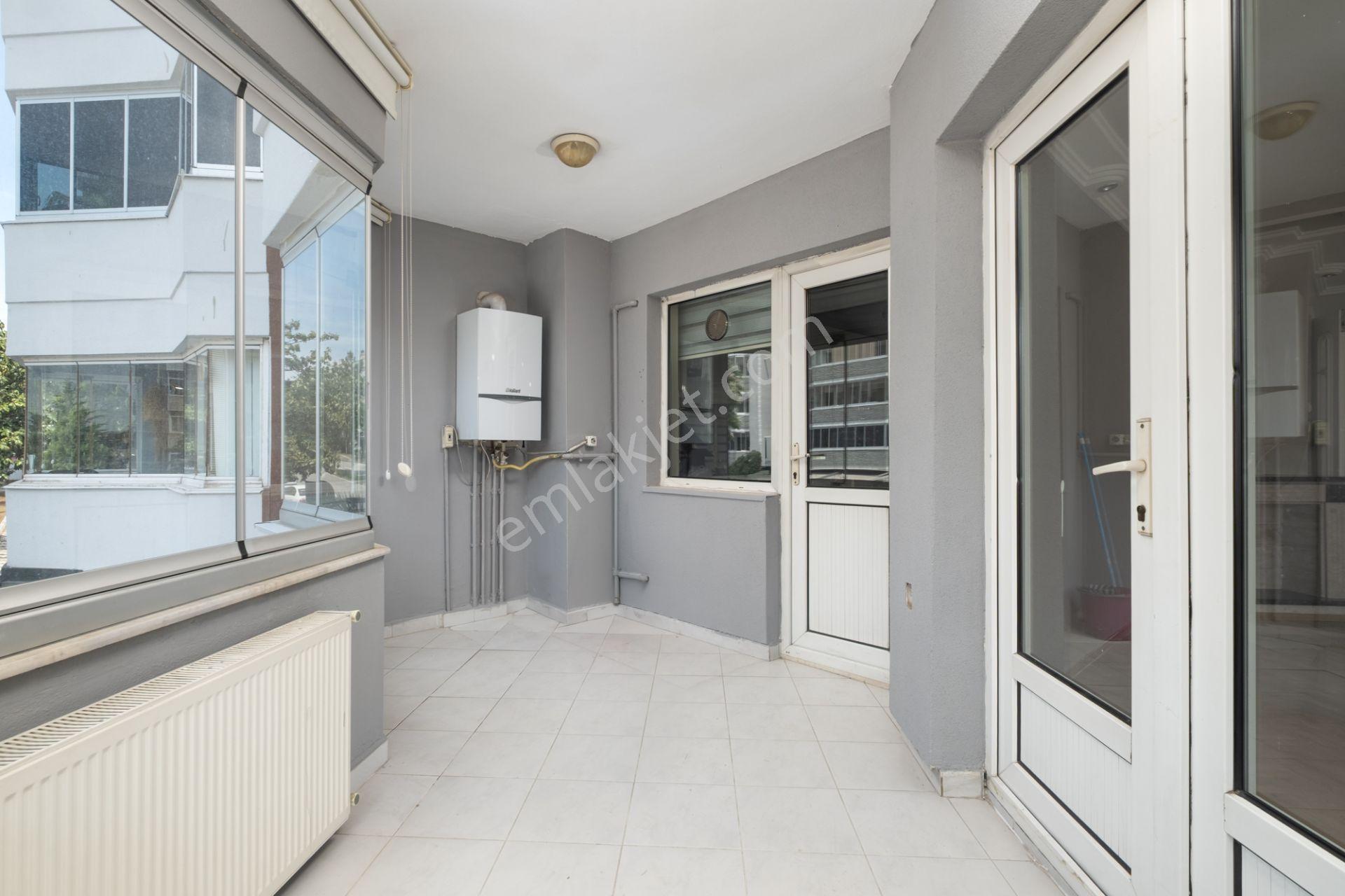 Remax Area’dan Gazi Caddesinde, Ferah Ve Masrafsız, 130 M² Daire - Görsel 15