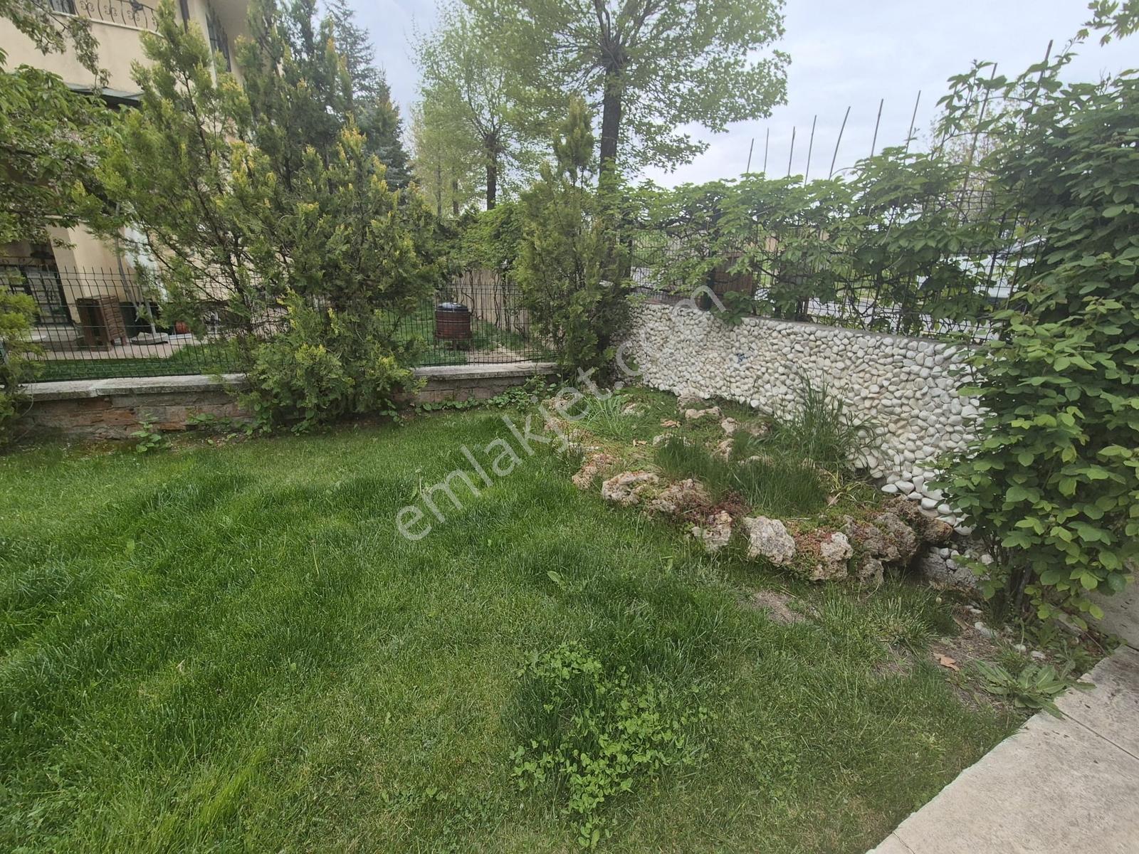 Erva'dan Yıldız 88 Sitesinde 5+2 Yapılı Köşe Villa - Görsel 34