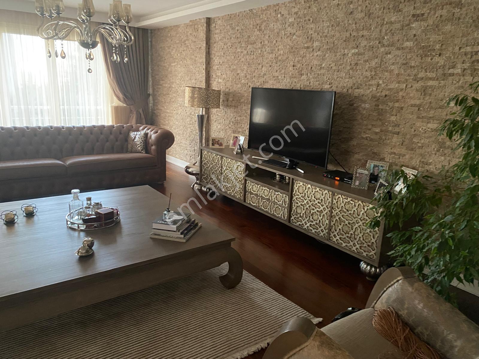 Erva'dan Yıldız 88 Sitesinde 5+2 Yapılı Köşe Villa - Görsel 20
