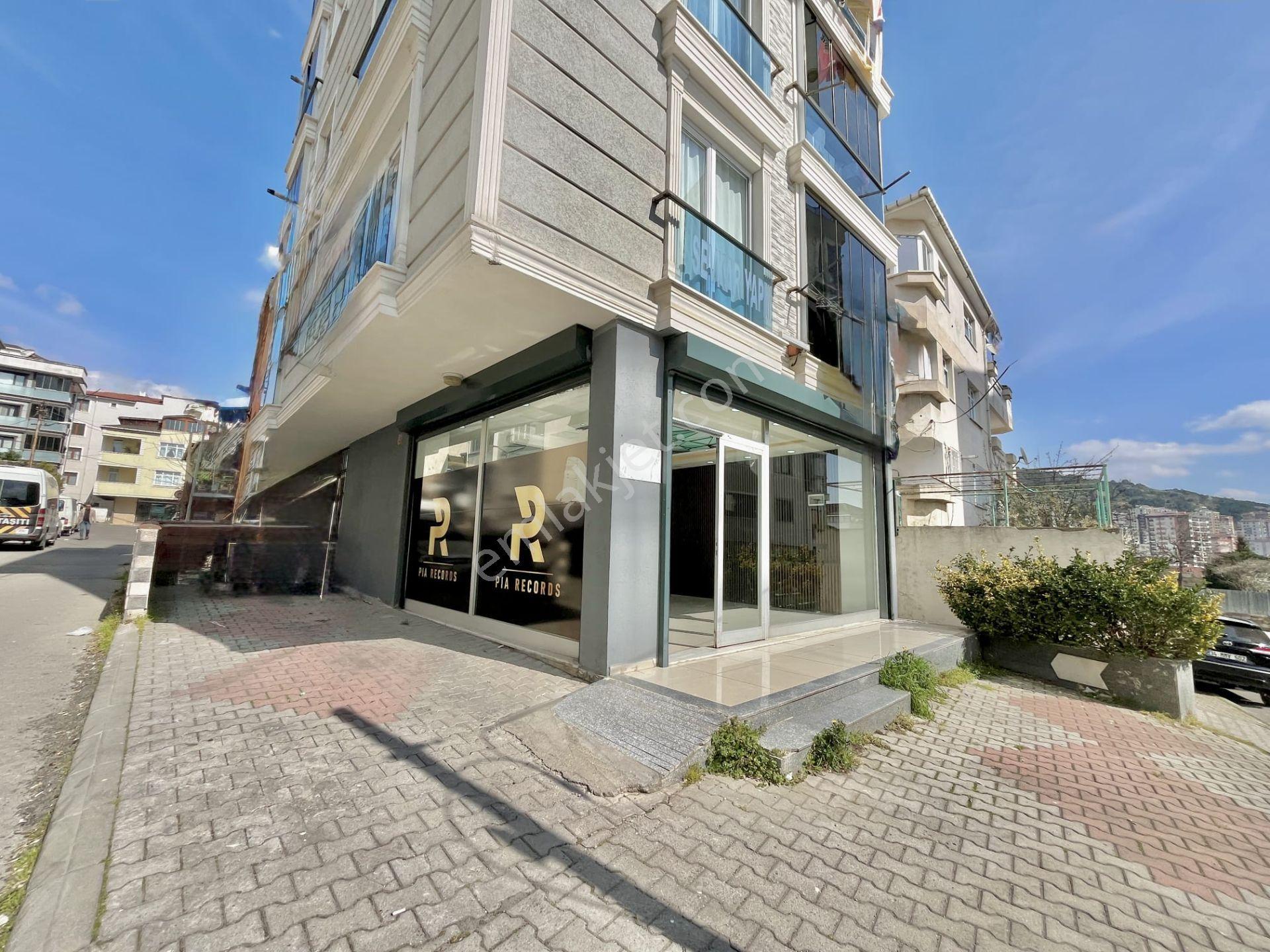 Kartal Cumhuriyet Mahallesi Kiralık Depolu Dükkan - Görsel 2