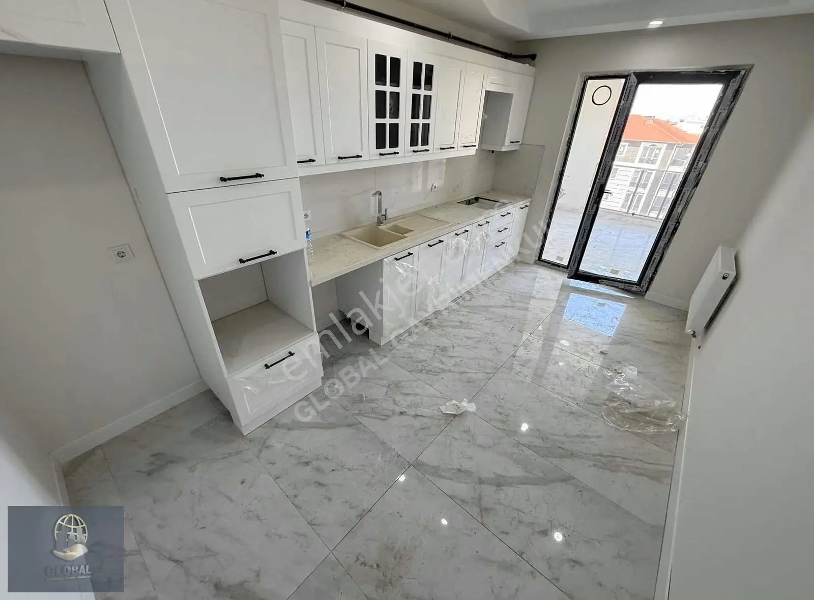 Laçin Garden City Arakat 3+1 Kuzeydoğu Cephe K.cambalkon