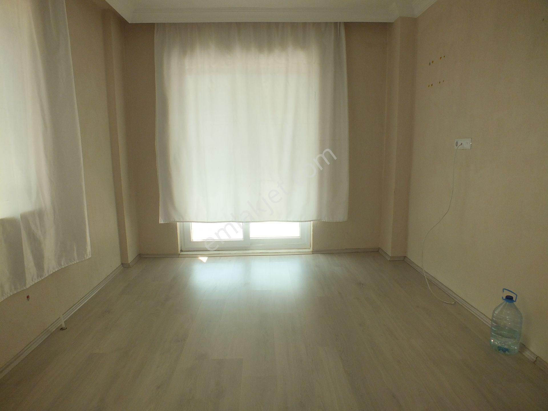 Sümer Mahallesi Beşeylül Caddesinde Kiracılı 1+1 Daire