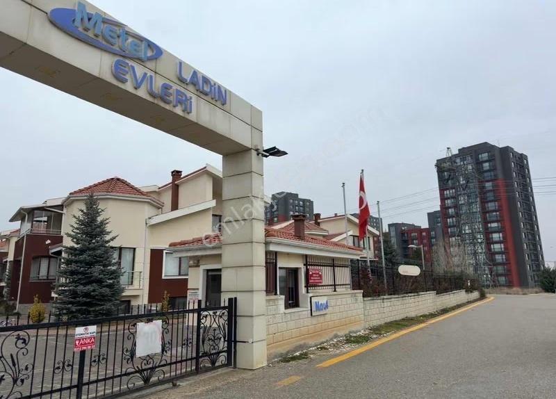 İncek Tulumtaş Da 6+2 Şömineli Kiralık Villa - Görsel 5