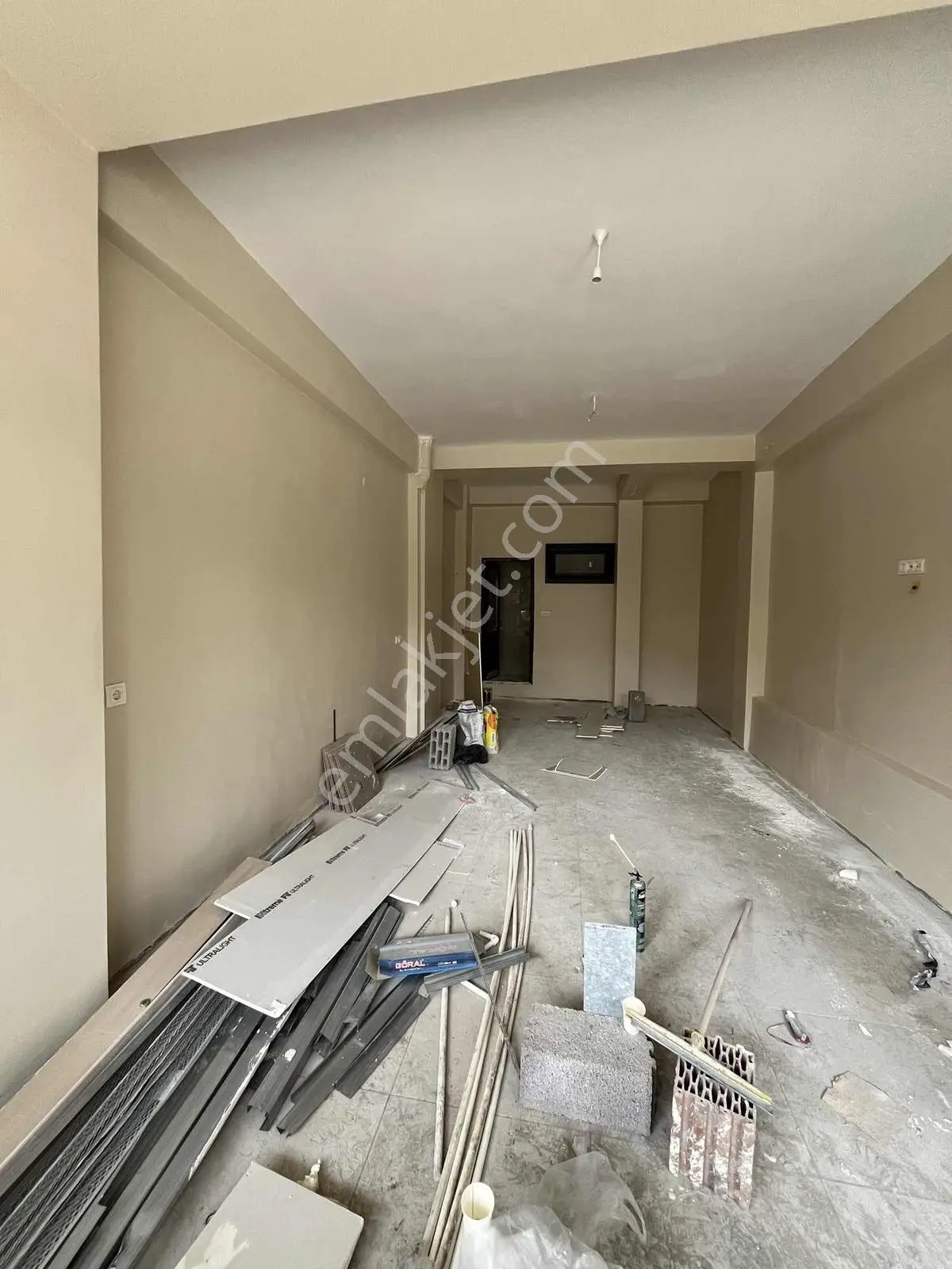 Bergama Kurtuluş Mahallesinde 40m2 Kiralık Dükkan - Görsel 5