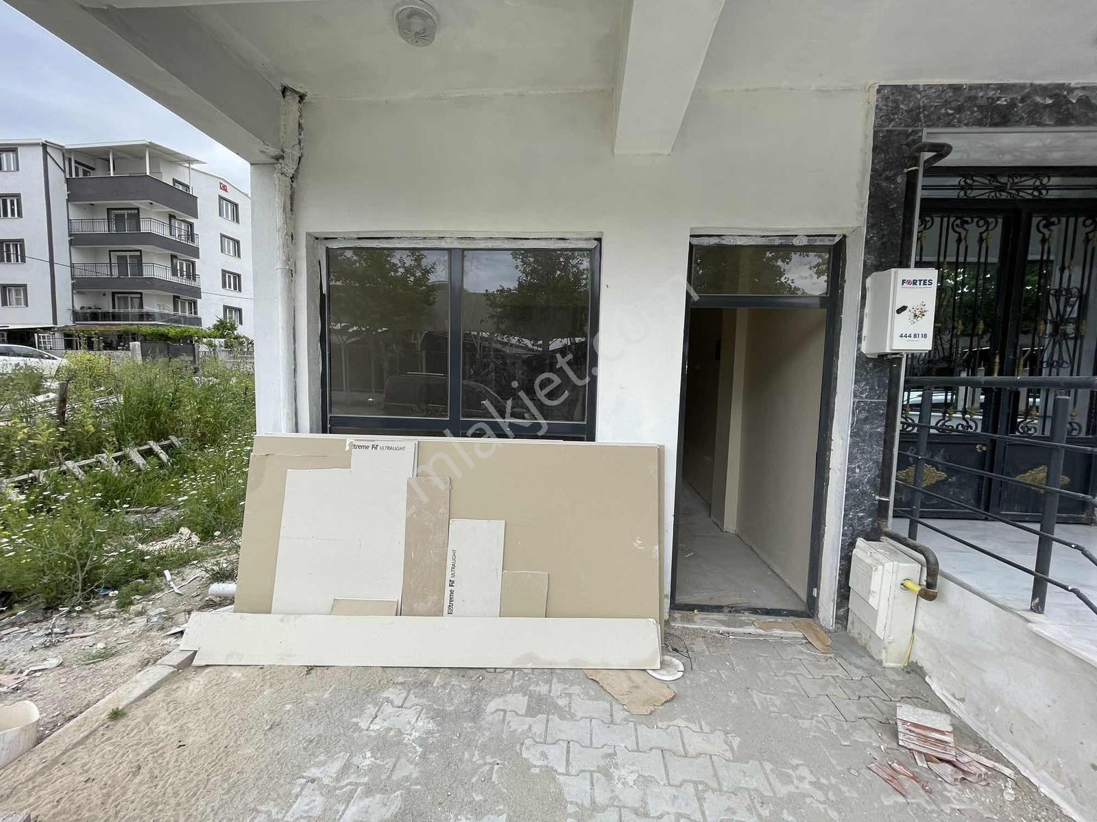 Bergama Kurtuluş Mahallesinde 40m2 Kiralık Dükkan - Görsel 8