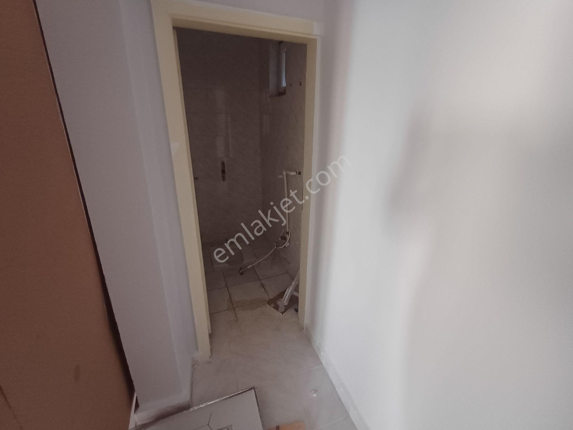 Satılık 3+1 Rızvanağa Cad Kışla 1. Sok Tezgel Market Karşısı - Görsel 13