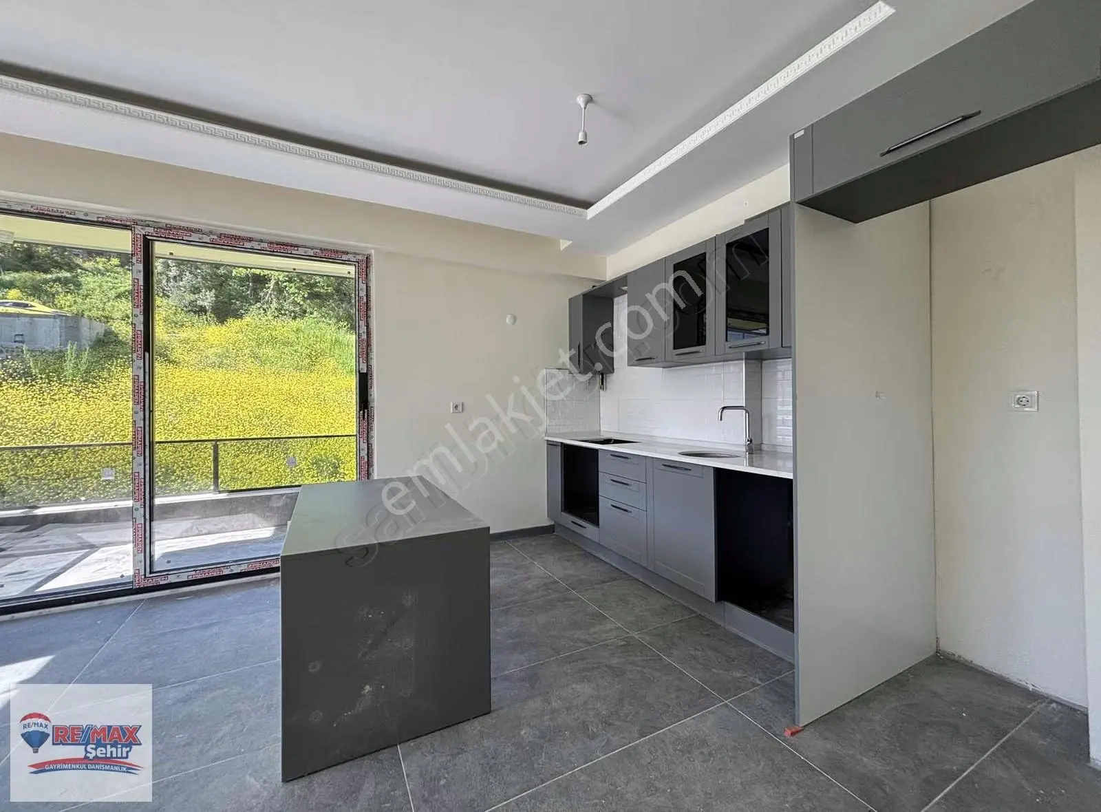 Remax Şehir Yalova Kadıköy'de Satılık Geniş 1+1 Daire - Görsel 20
