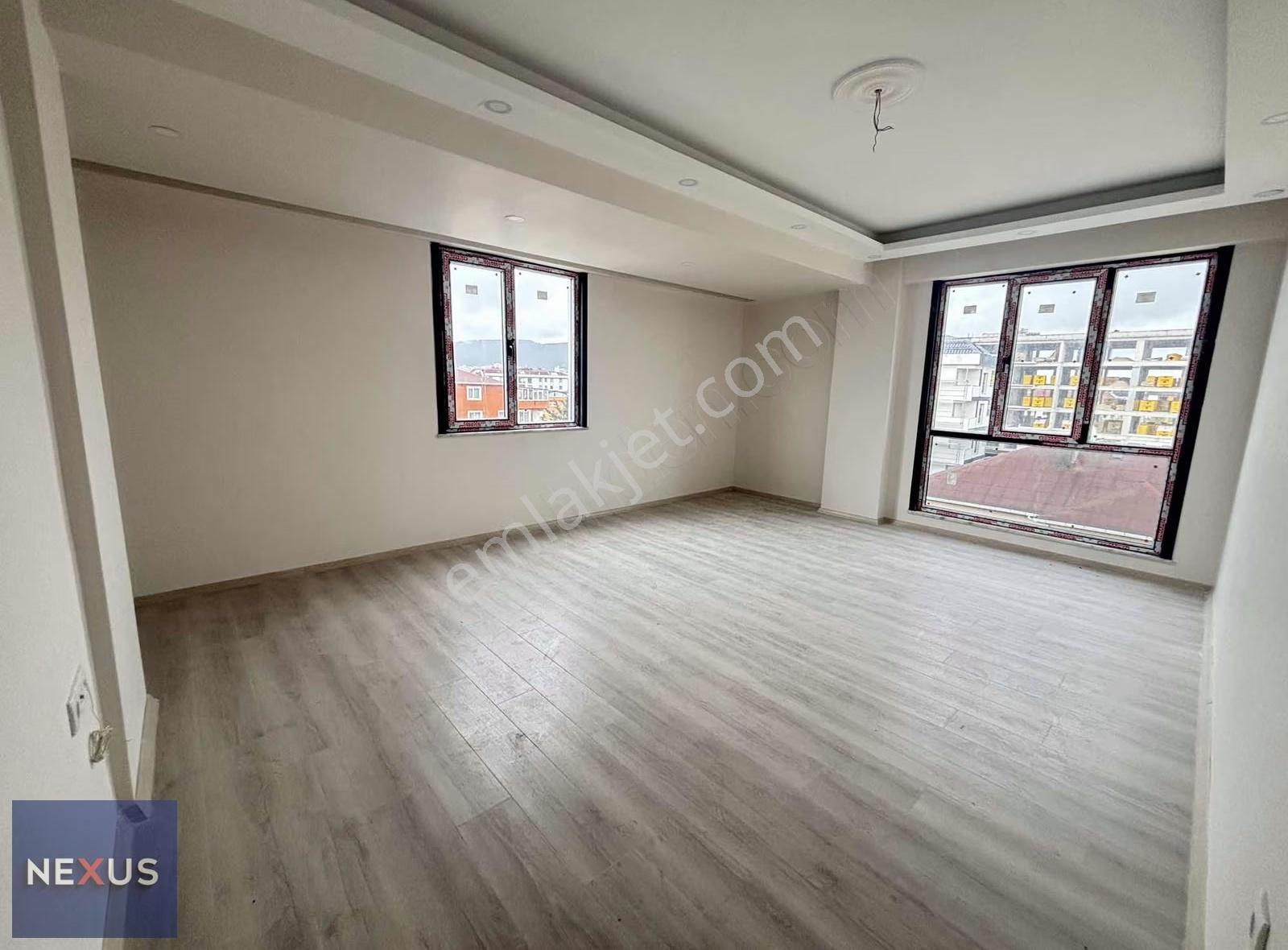 Sultanbeyli Merkez Metroya Yakın Geniş 3+1 Satılık Daire